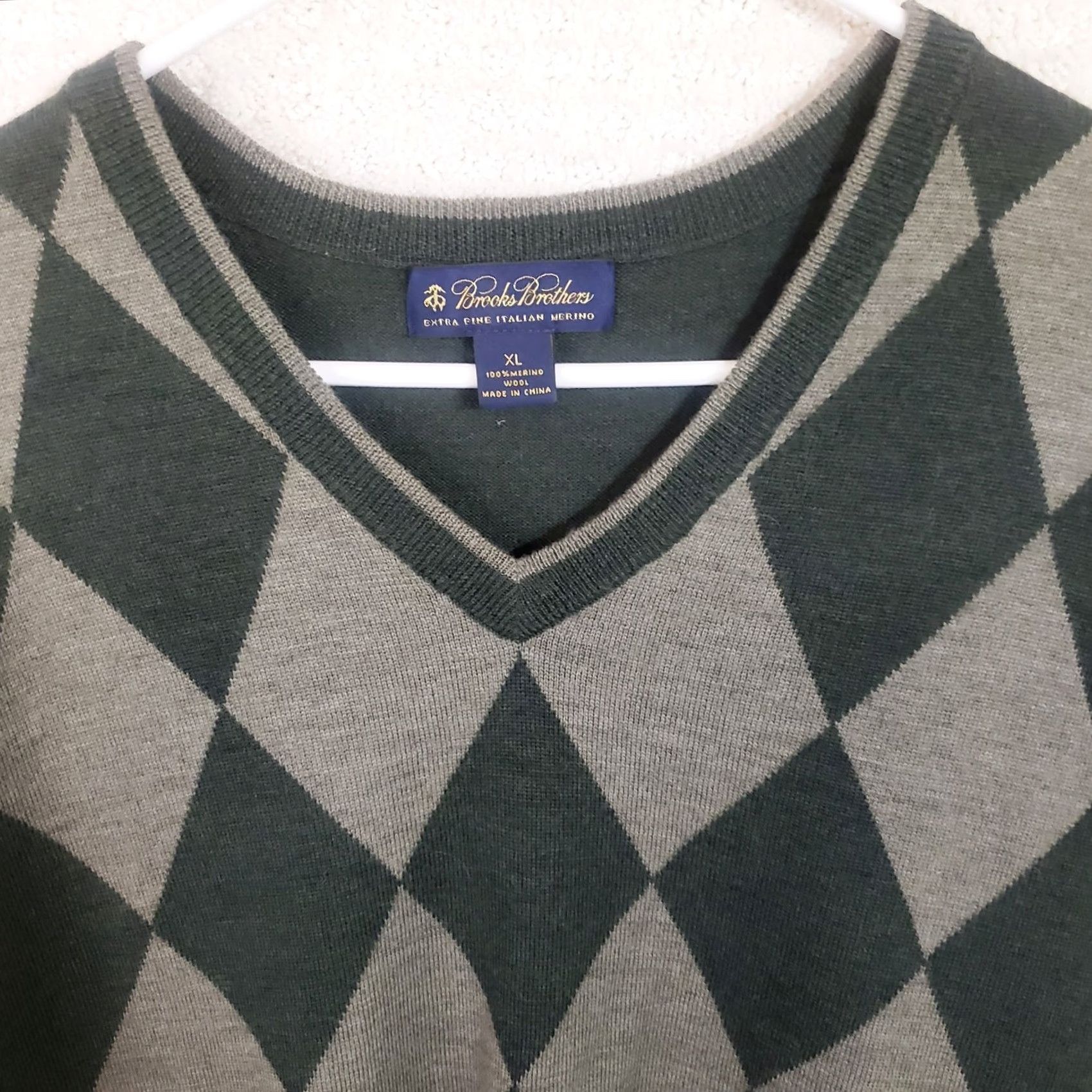 Brooks Brothers Brooks Brothers Sweater Vest Mens XL Fine Italian Merino Wool Argyle V-Neck Green Beige All Seasons Golf Walking Size US XL / EU 56 / 4 - 3 Thumbnail