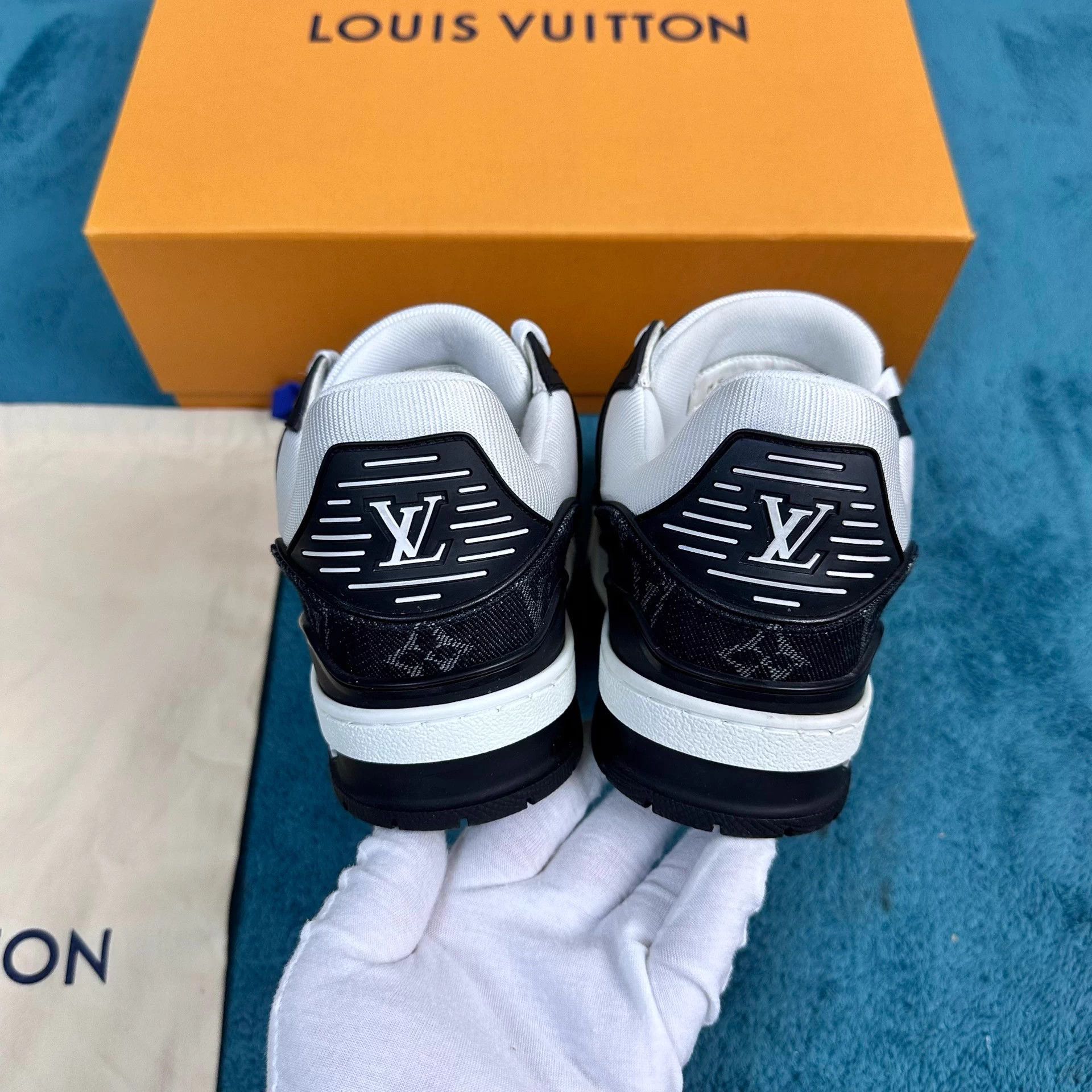 Louis Vuitton LV Trainer Panda Black White Denim Size US 7 / IT 37 - 4 Thumbnail