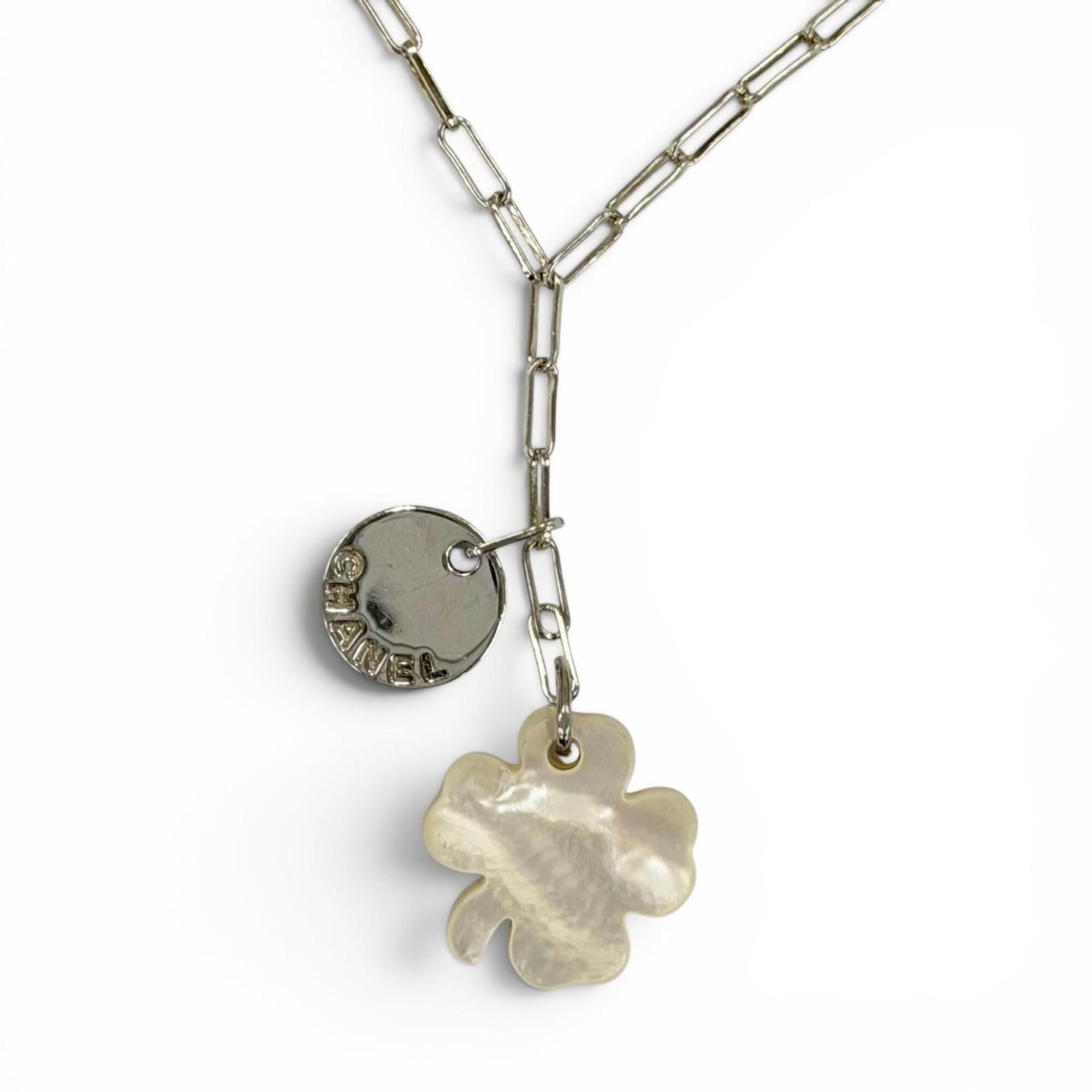 Chanel CHANEL 925 Shell Clover Logo Pendant Necklace, Silver, Weight 8.5g, Women's Accessory Size ONE SIZE - 1 Thumbnail