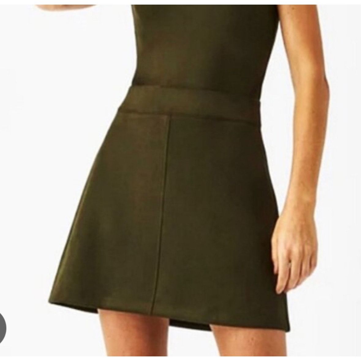 Spanx NWT Spanx Faux Suede Mini Skirt Built in Shorts L Green Size 32" / US 10 / IT 46 - 1 Thumbnail