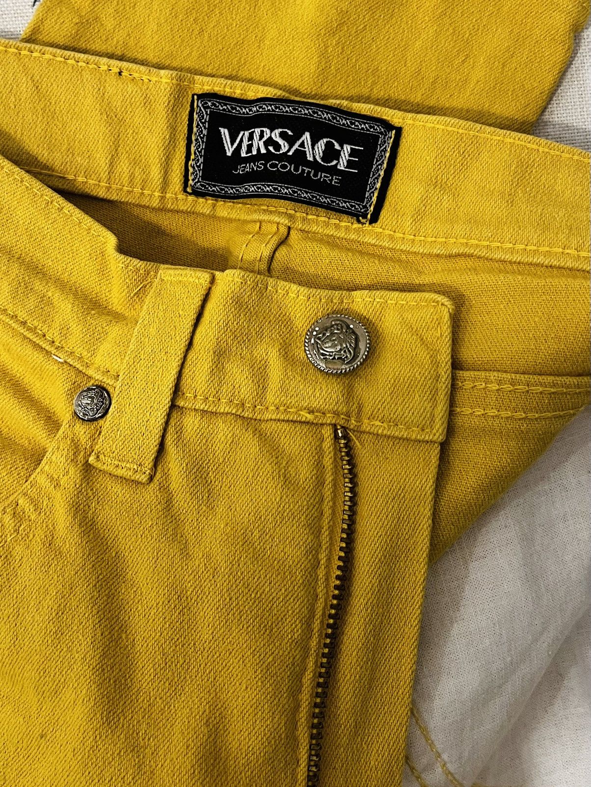 Versace Jeans Couture VERSACE Jeans Couture Vintage Yellow Straight Leg Jeans Size 26" / US 2 / IT 38 - 10 Thumbnail