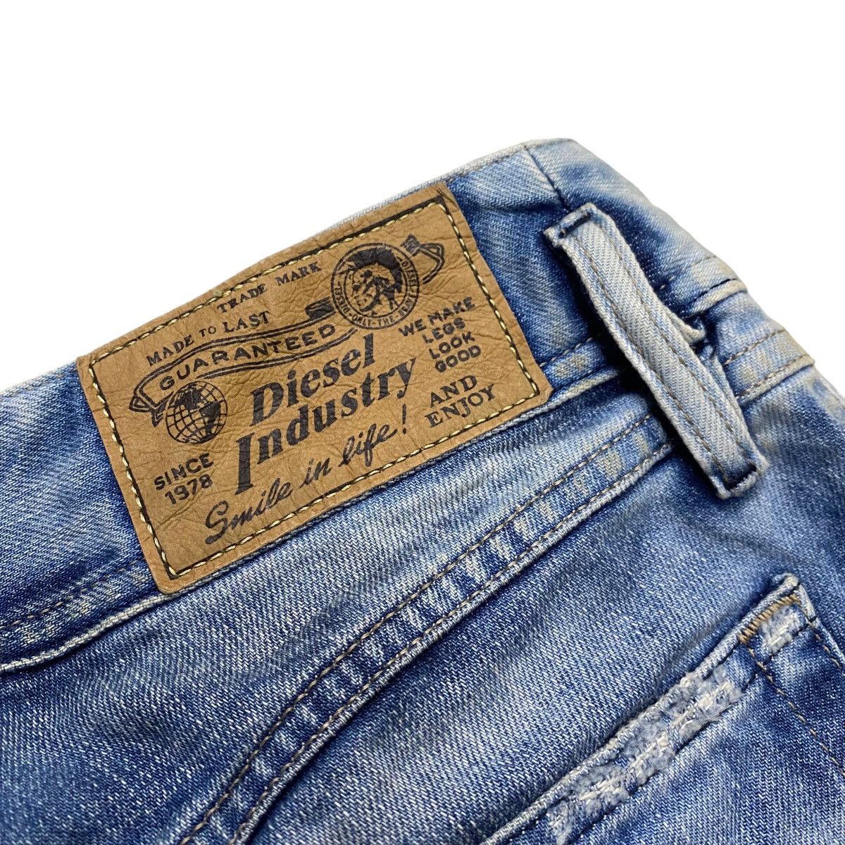 Diesel DIESEL INDUSTRY SKINNY DISTRESSED DENIM Size 30" / US 8 / IT 44 - 9 Thumbnail