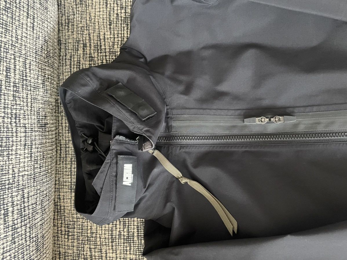 Acronym Acronym J47-GT Size US XS / EU 42 / 0 - 5 Thumbnail