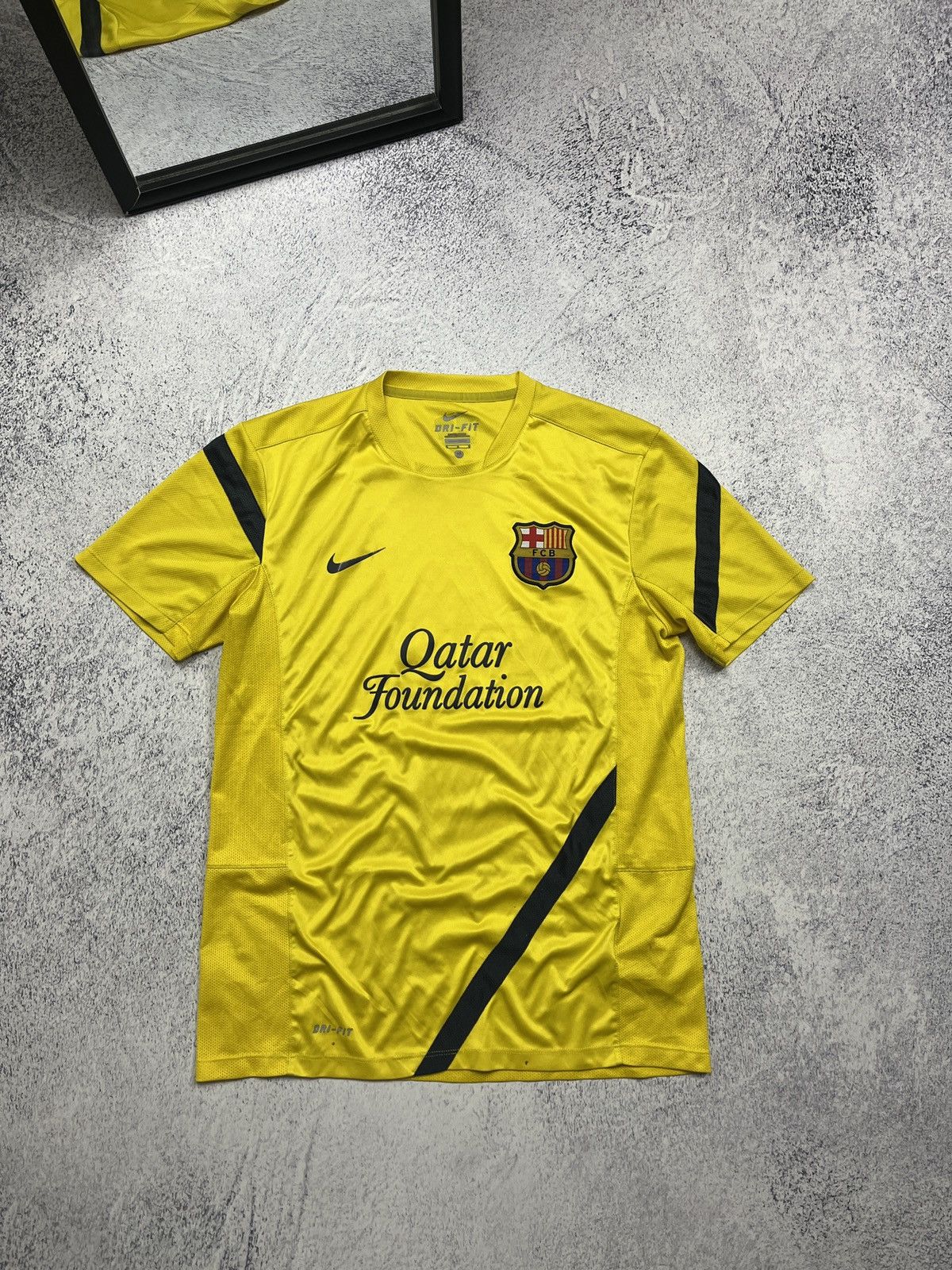Vintage Nike Barcelona 2011 Soccer Jersey Football Shirt Blockcore Size US M / EU 48-50 / 2 - 1 Thumbnail
