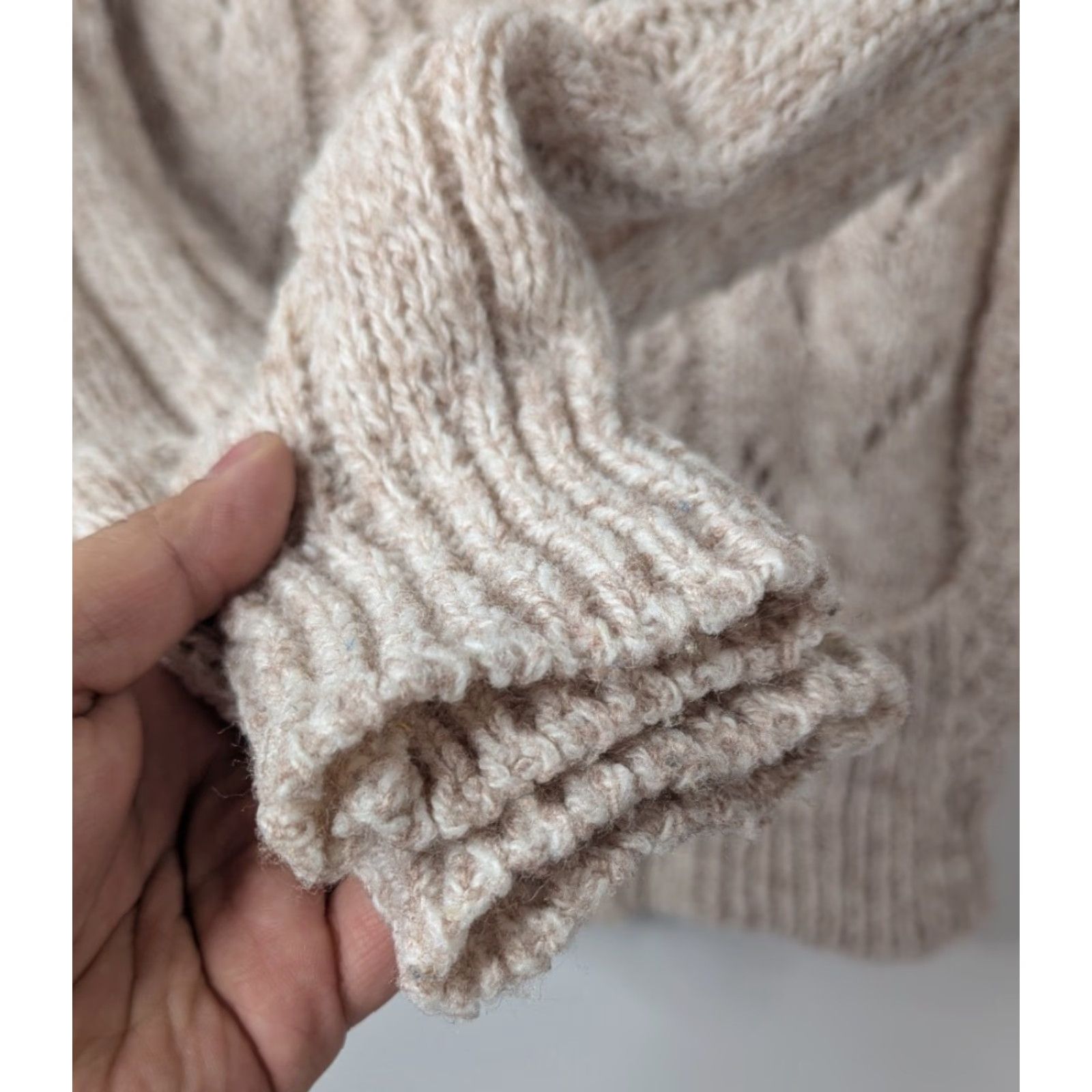 Vintage VINTAGE Liana Petites Women’s PS Cardigan Sweater Long Sleeve V-Neck Pockets Beige 80s 60s Retro Mens? Womens? Size S / US 4 / IT 40 - 3 Thumbnail