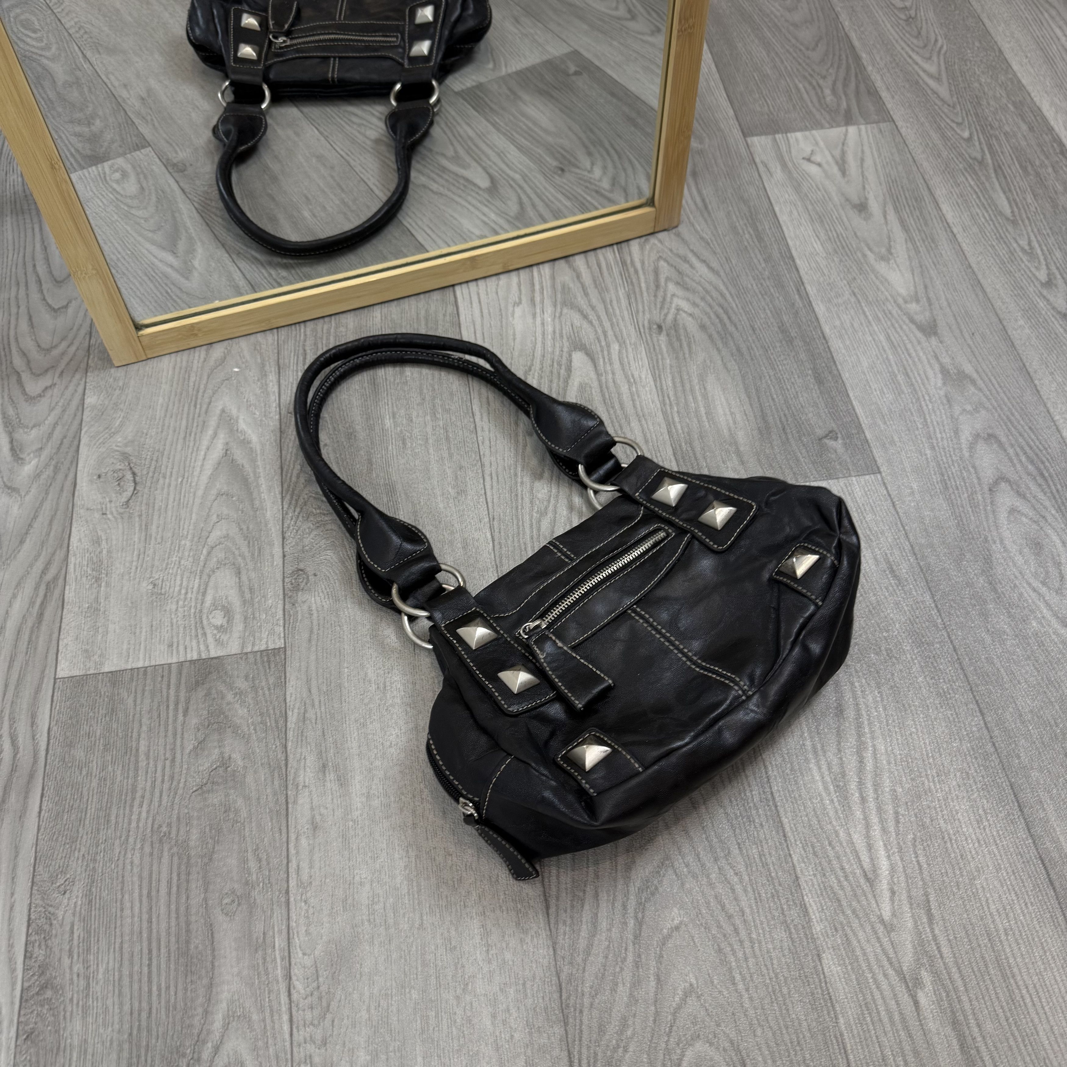 Vintage Vintage Y2K Avantgarde Black Shoulder Handle Bag Size ONE SIZE - 5 Thumbnail