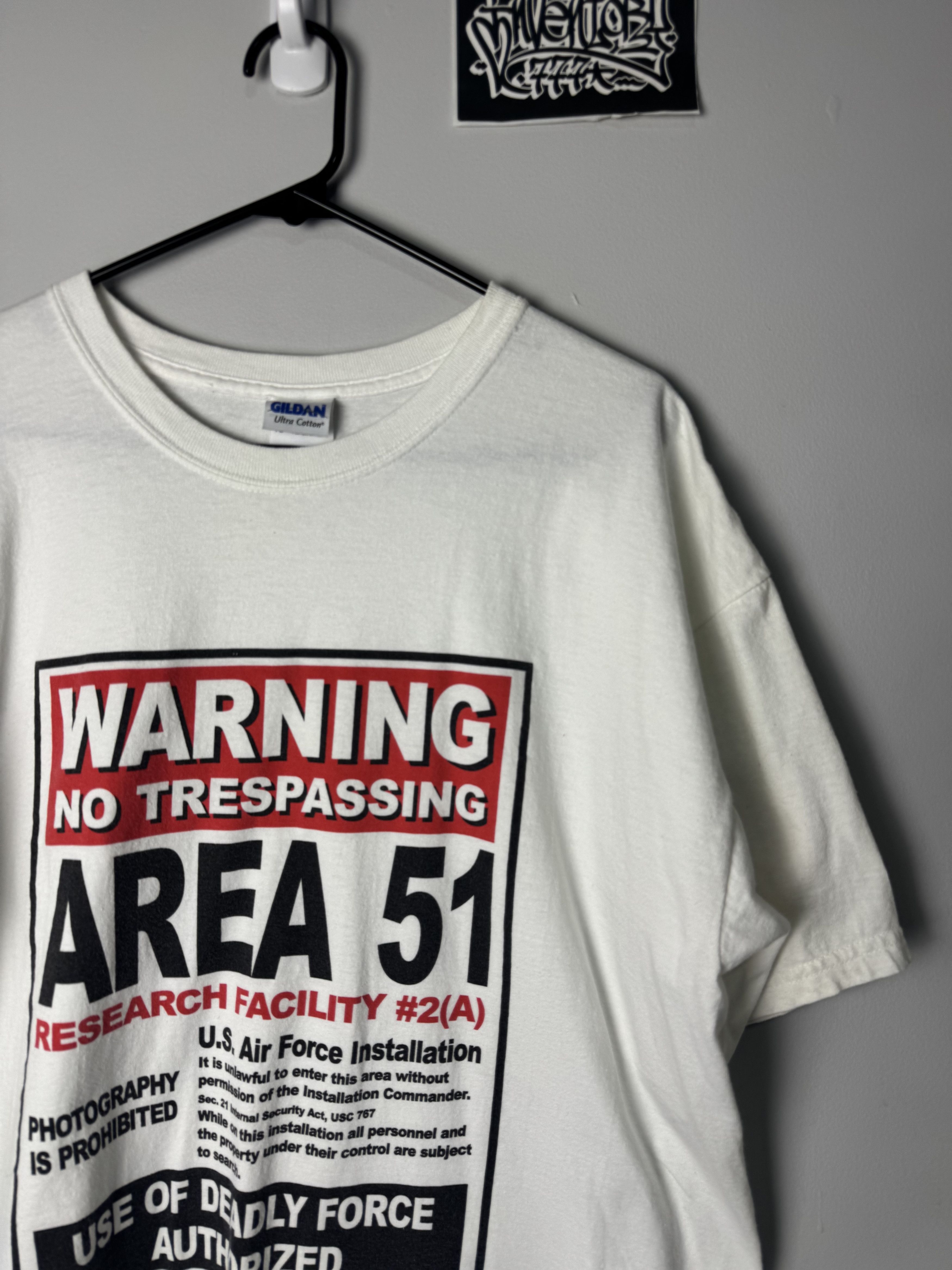 Vintage Area 51 - Graphic Tee Size US XL / EU 56 / 4 - 2 Thumbnail