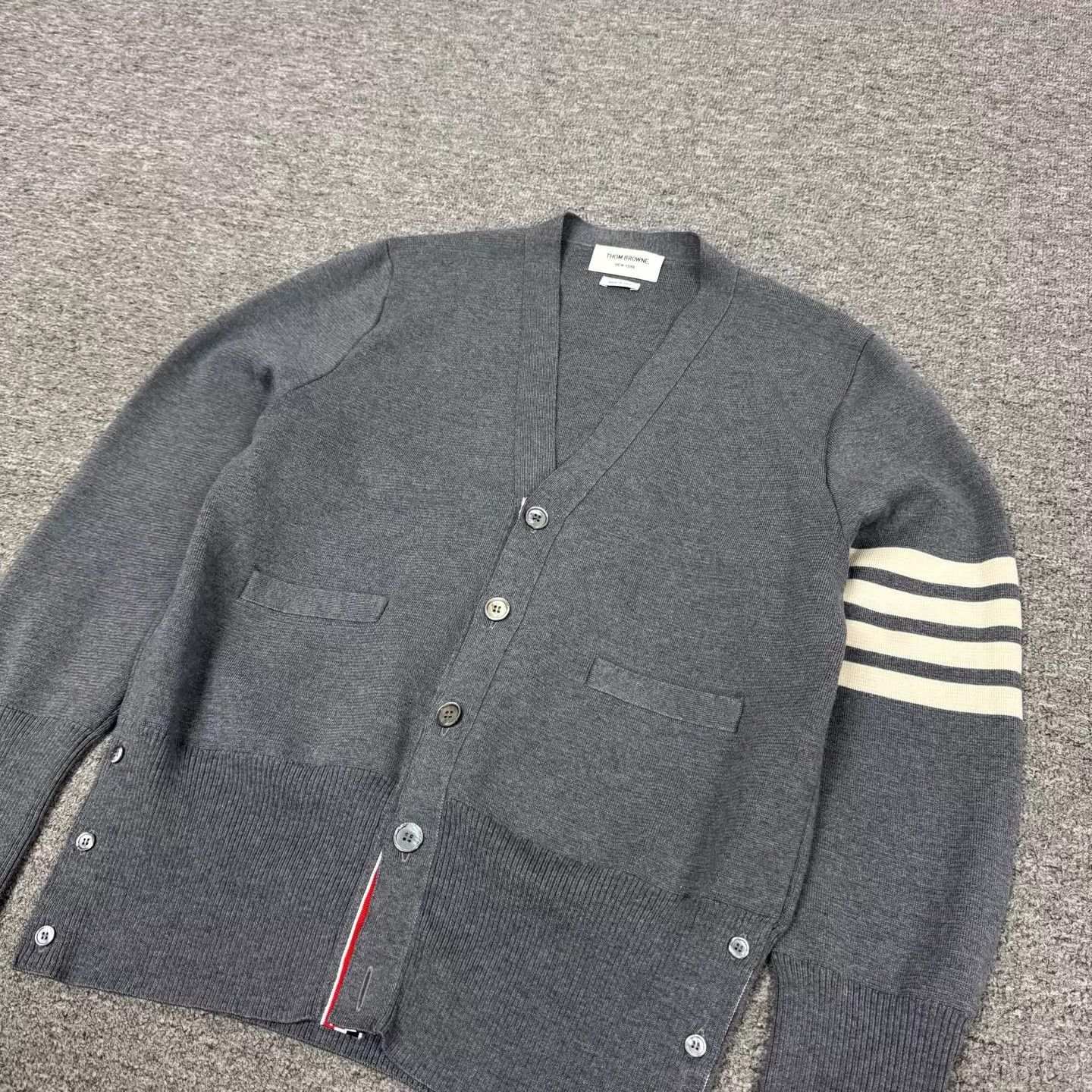 The North Face TB gray 4-stripe wool knit female cardigan 3 99 new Size L / US 10 / IT 46 - 3 Thumbnail