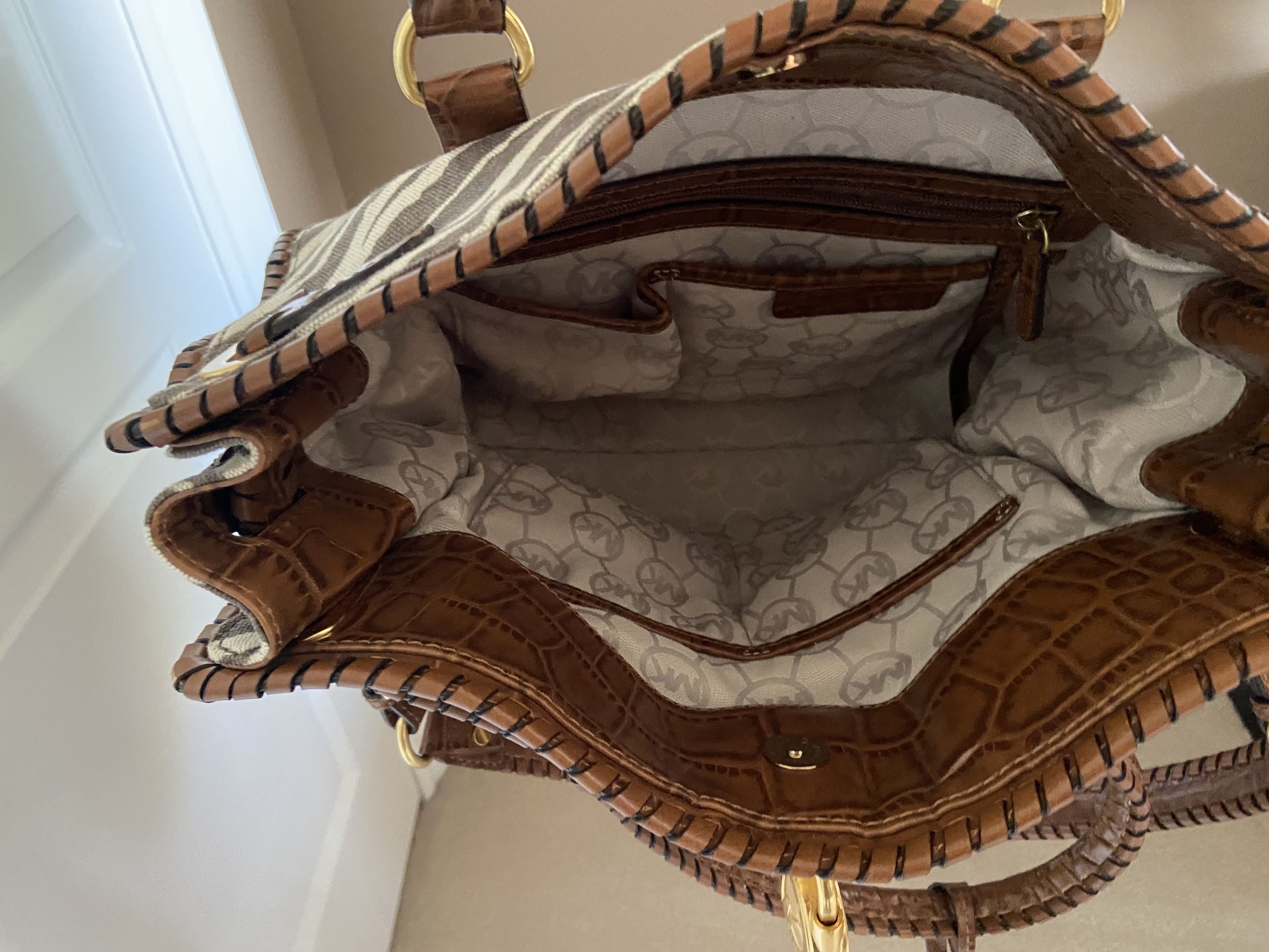 Other Michael Kors Zebra print Hamilton purse Size ONE SIZE - 7 Thumbnail