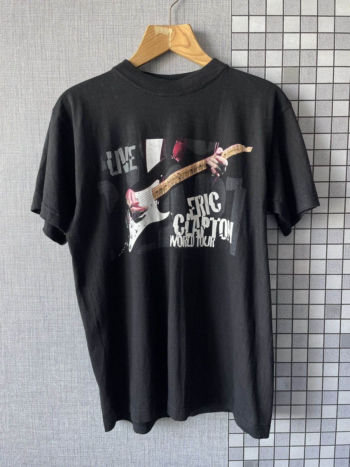 Vintage 1998 Eric Clapton World Tour (L) Size US M / EU 48-50 / 2 - 1 Thumbnail