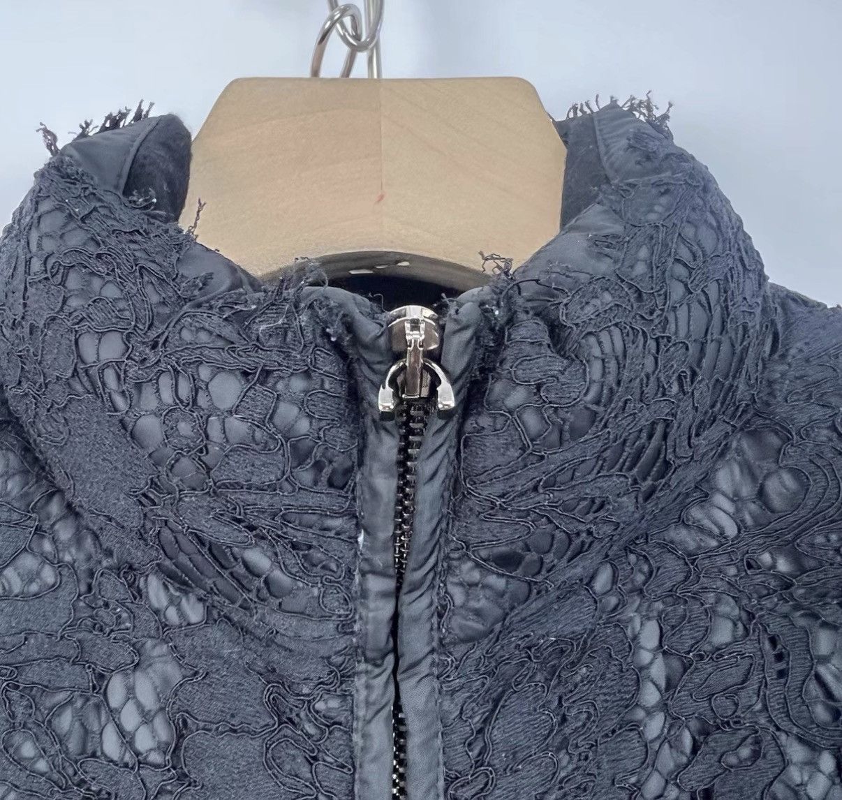Valentino Valentino Black Lace Floral Down Jacket K12 Size XXL / US 16-18 / IT 52-54 - 6 Thumbnail