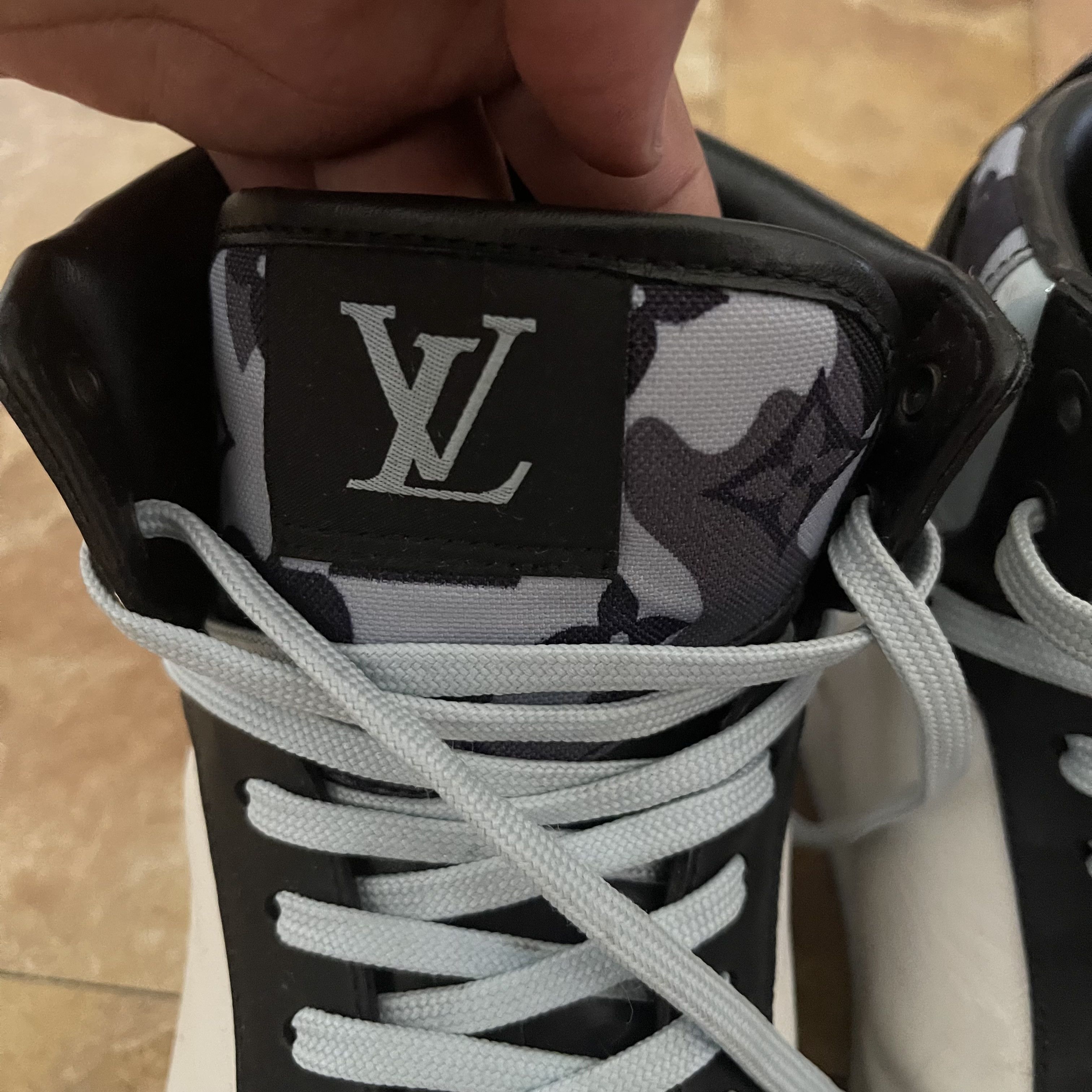 Louis Vuitton Louis Vuitton Rivoli High Top Sneaker Size US 8 / EU 41 - 5 Thumbnail