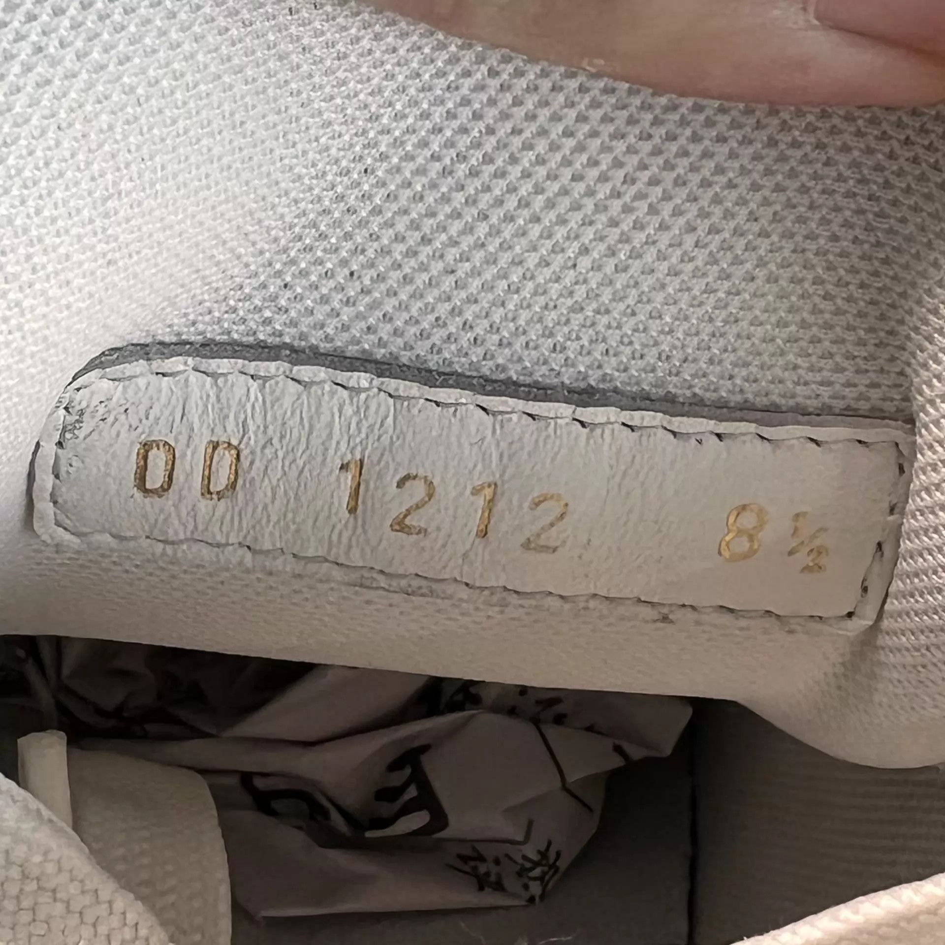 Louis Vuitton LV x Yayoi Kusama White Trainer UK8.5/42.5 97 New Size US 9.5 / IT 39.5 - 8 Thumbnail
