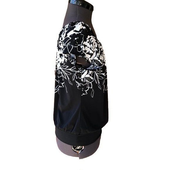 White House Black Market WHBM Women's White House Black Market Cap-Sleeve Floral Top Size S / US 4 / IT 40 - 4 Thumbnail
