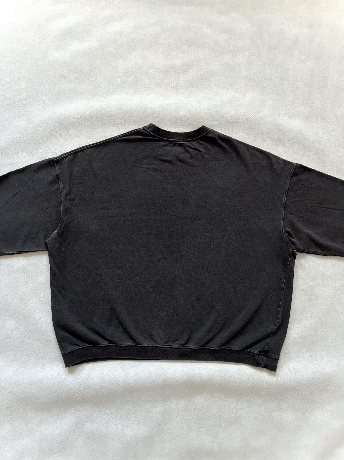 Yeezy YEEZY Season 5 Washed Dark Grey Blank Boxy Fit Crewneck Size US L / EU 52-54 / 3 - 6 Thumbnail