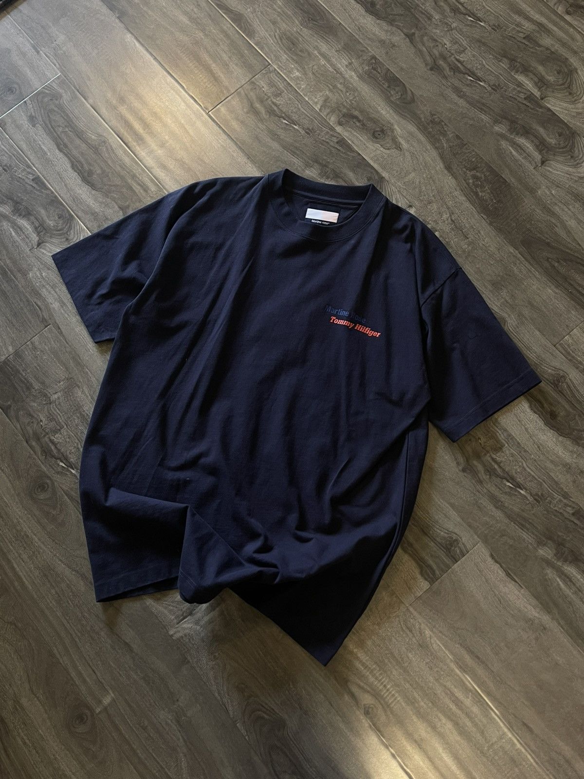 Martine Rose × Tommy Jeans Martine Rose X Tommy Hilfiger Oversized Navy Tshirt Size US M / EU 48-50 / 2 - 1 Thumbnail
