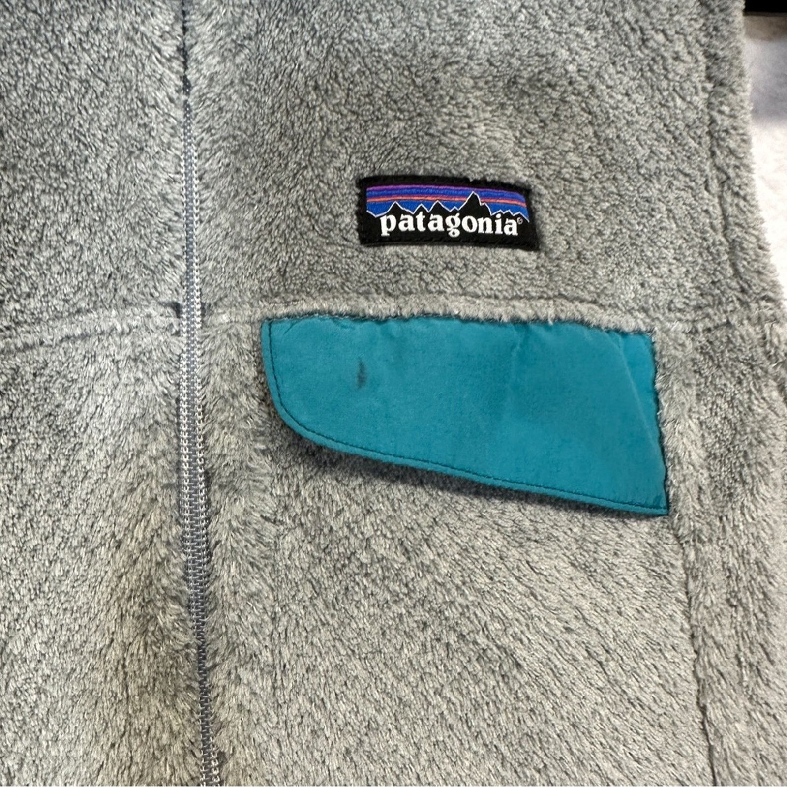 Patagonia Patagonia Polartec Gray & Blue Re-Tooled Full Zip Vest Sz S Size S / US 4 / IT 40 - 8 Thumbnail