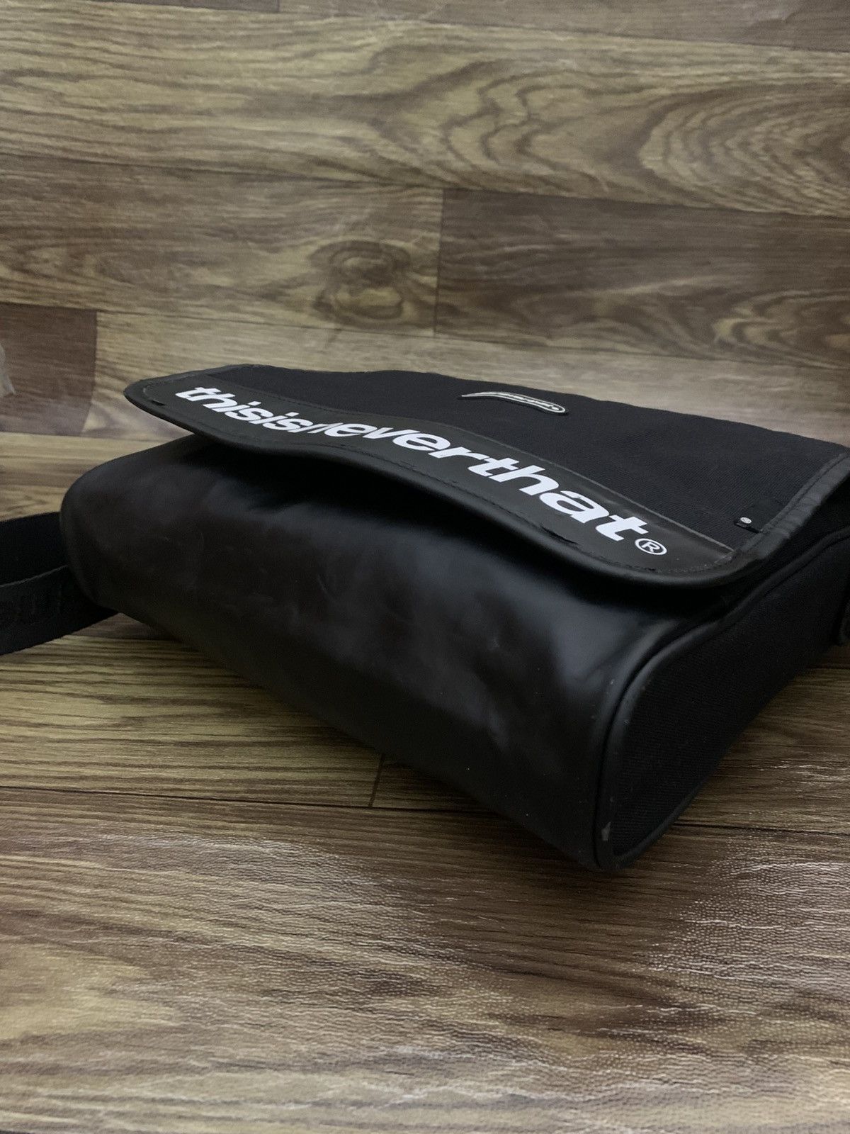 thisisneverthat Japan Vintage Sling Bag THISISNEVERTHAT Size ONE SIZE - 5 Thumbnail