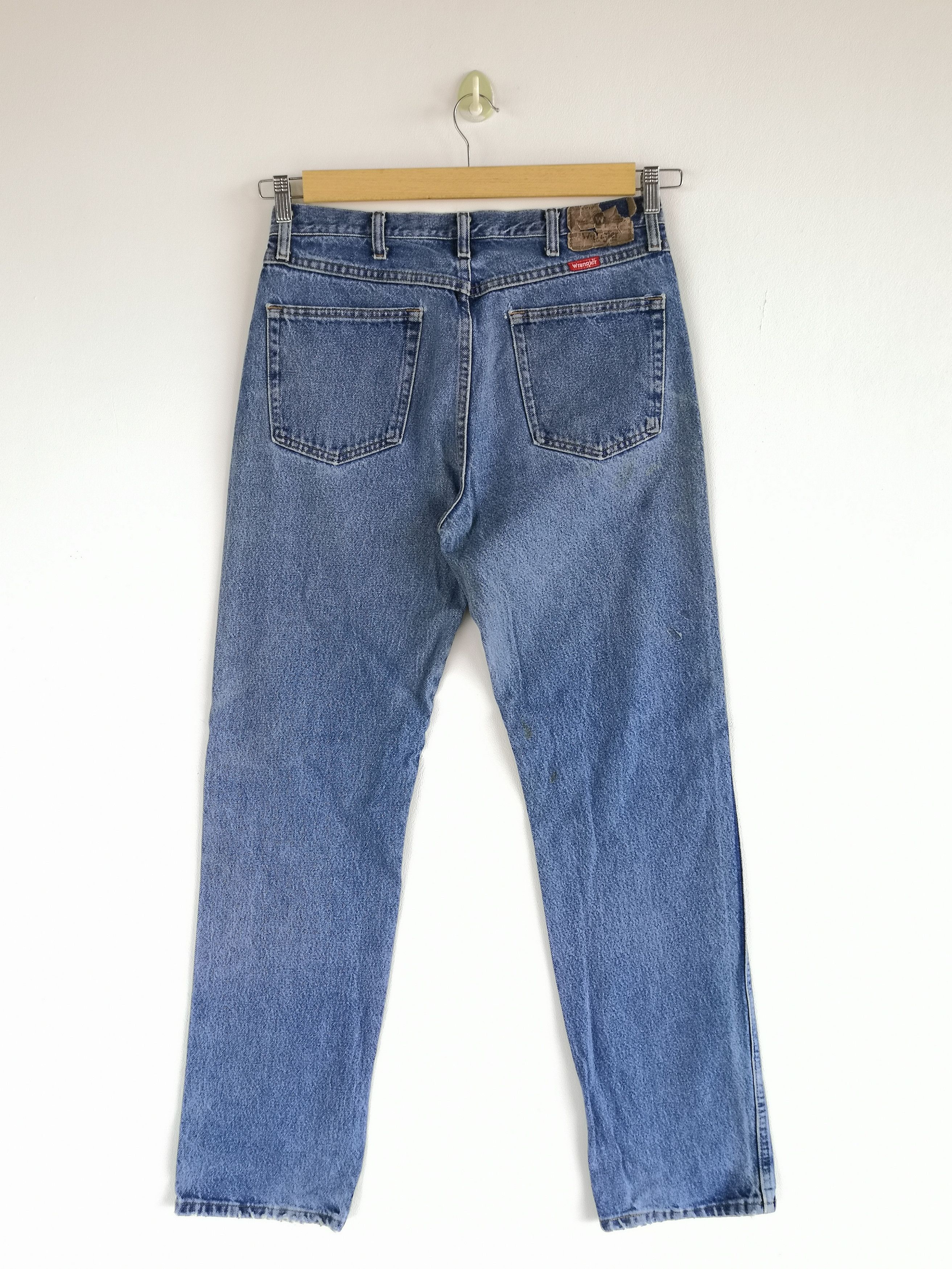Wrangler Vintage Wrangler Light Wash Jeans Wrangler Dirty Faded Denim Size US 32 / EU 48 - 1 Thumbnail