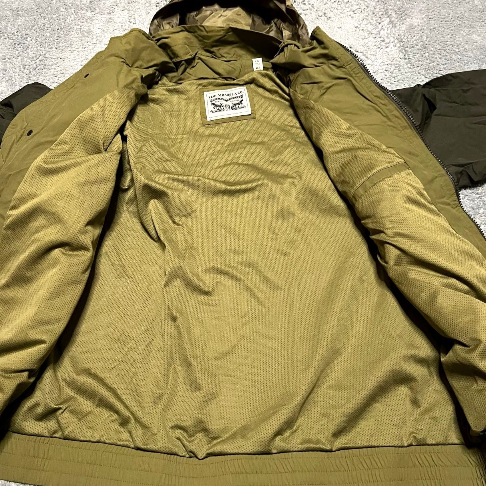 Levi's VINTAGE? (no) Levis Ripstop Jacket Mens XXL Green Nylon Hooded Coat Outdoor Coat, Military Jacket Mens 2XL Green Nylon Ripstop Coat Size US XXL / EU 58 / 5 - 7 Thumbnail