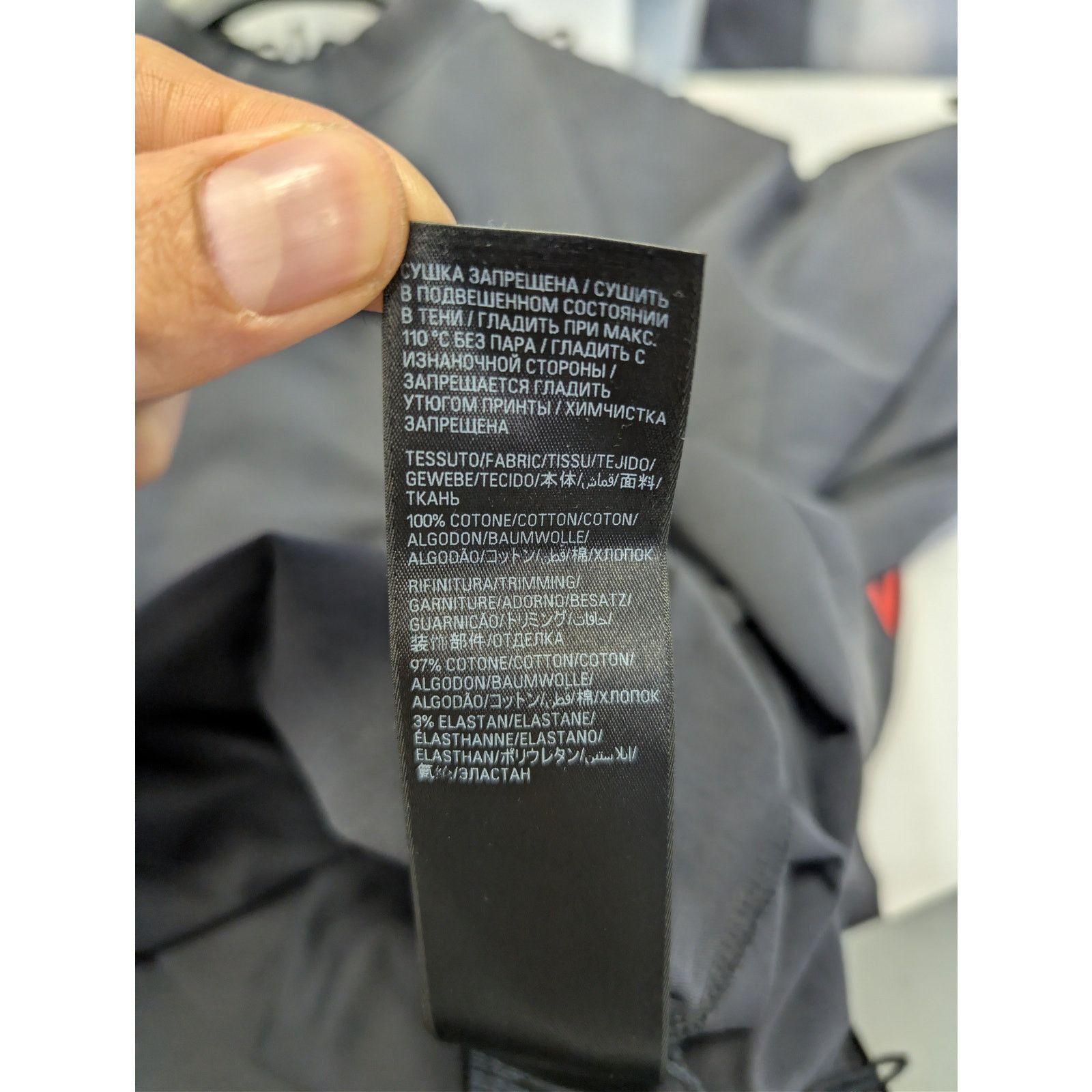 Balenciaga o1rshd1 Metal BB Vintage Jersey L/S Large Fit T-Shirt Black Size US S / EU 44-46 / 1 - 20 Thumbnail