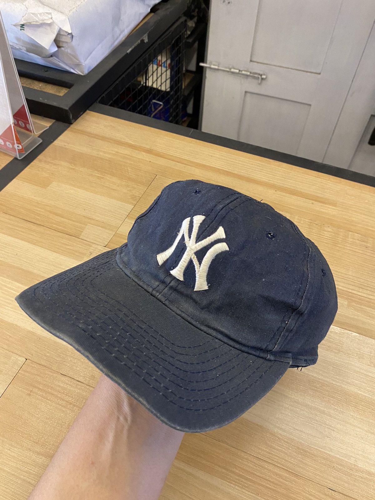 New York Yankees Vintage New York Yankees Size ONE SIZE - 6 Thumbnail