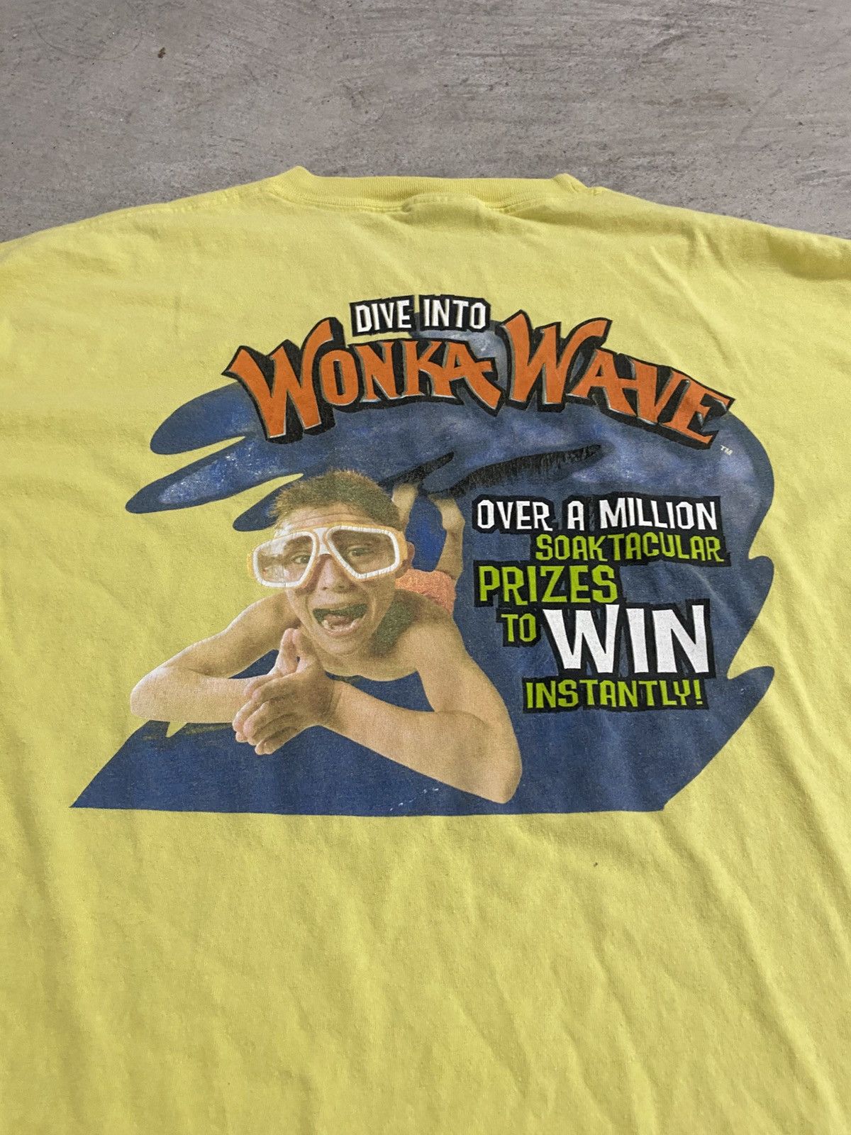 Hanes Willy Wonka Nerds Wonka Wave Promo TShirt Size US XL / EU 56 / 4 - 6 Thumbnail