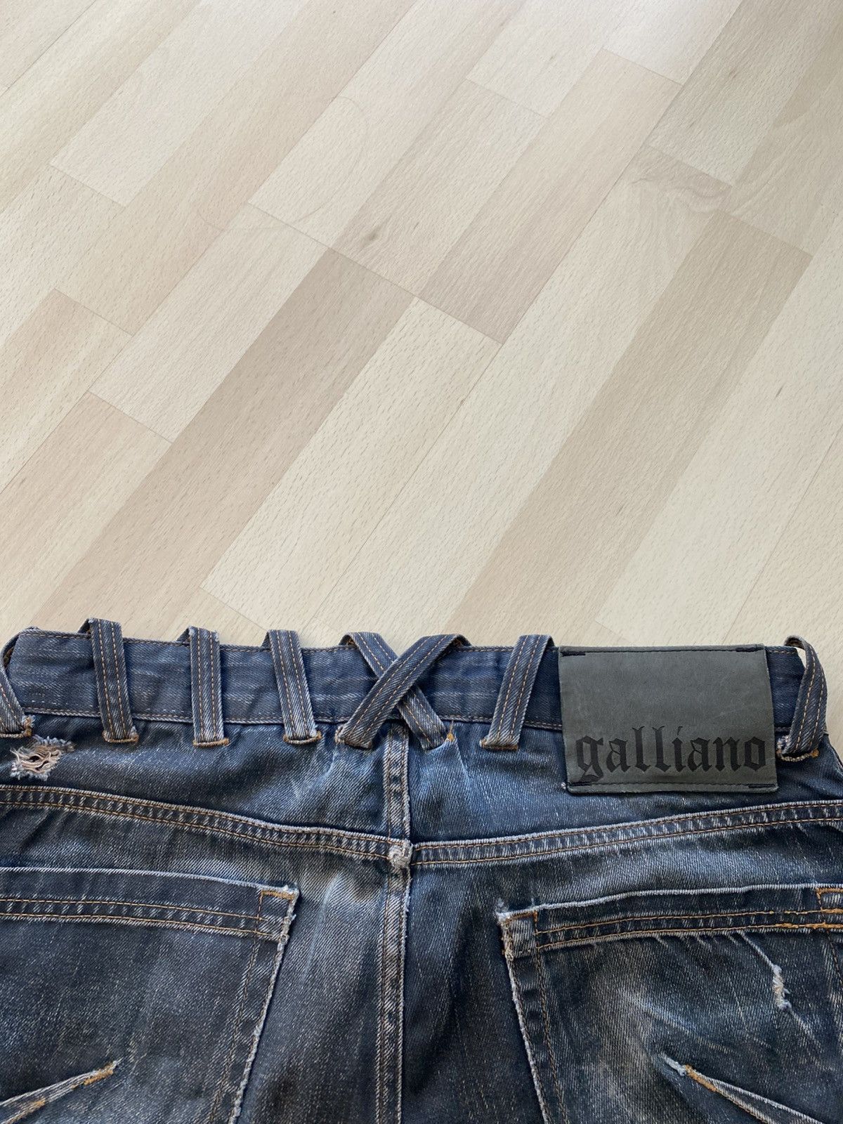 John Galliano John Galliano Distressed Dirt Raw Denim Jeans Size US 31 - 13 Thumbnail