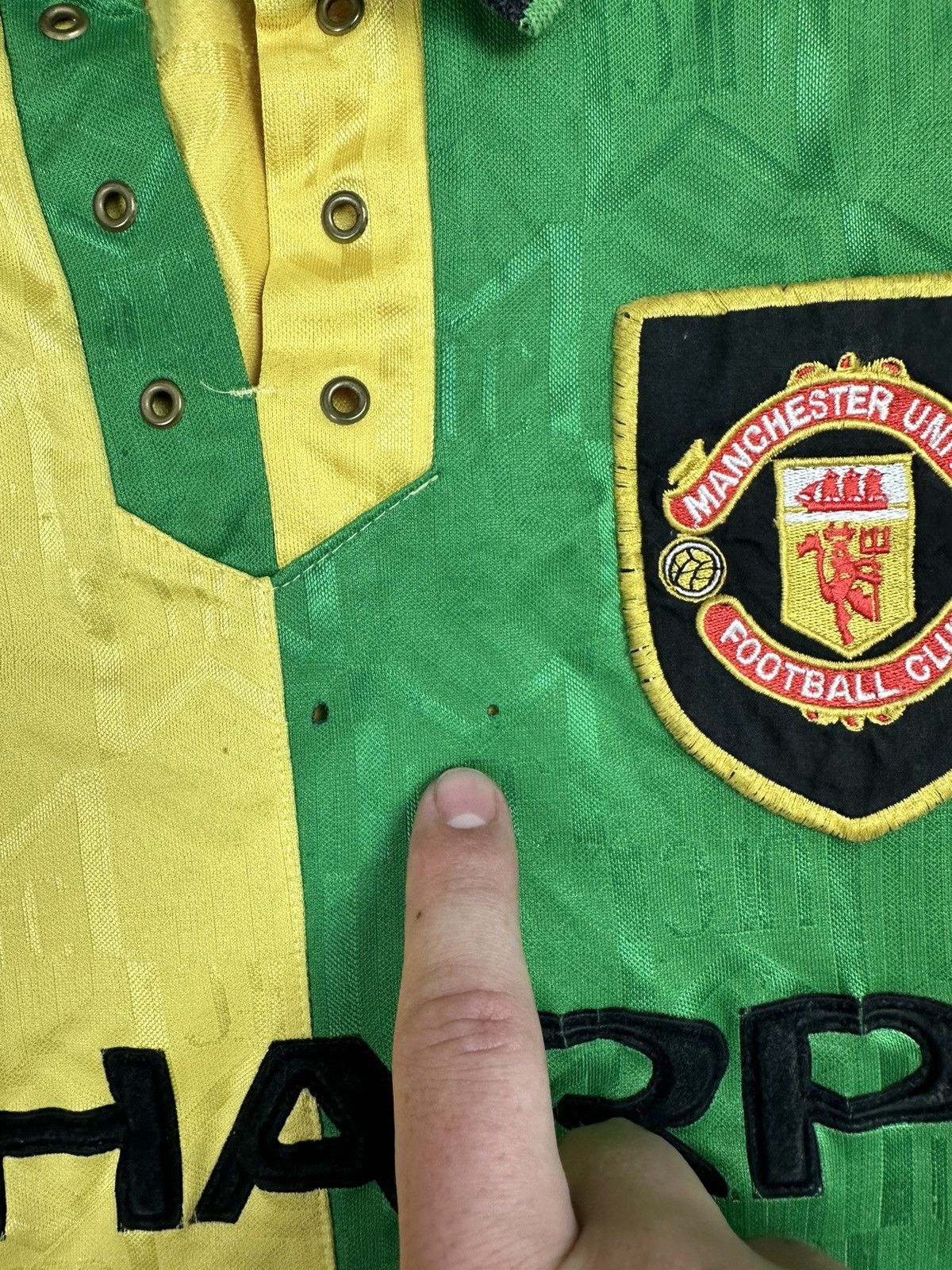 Umbro Umbro Manchester United FC 1992/94Away Soccer Jersey Size US M / EU 48-50 / 2 - 14 Thumbnail