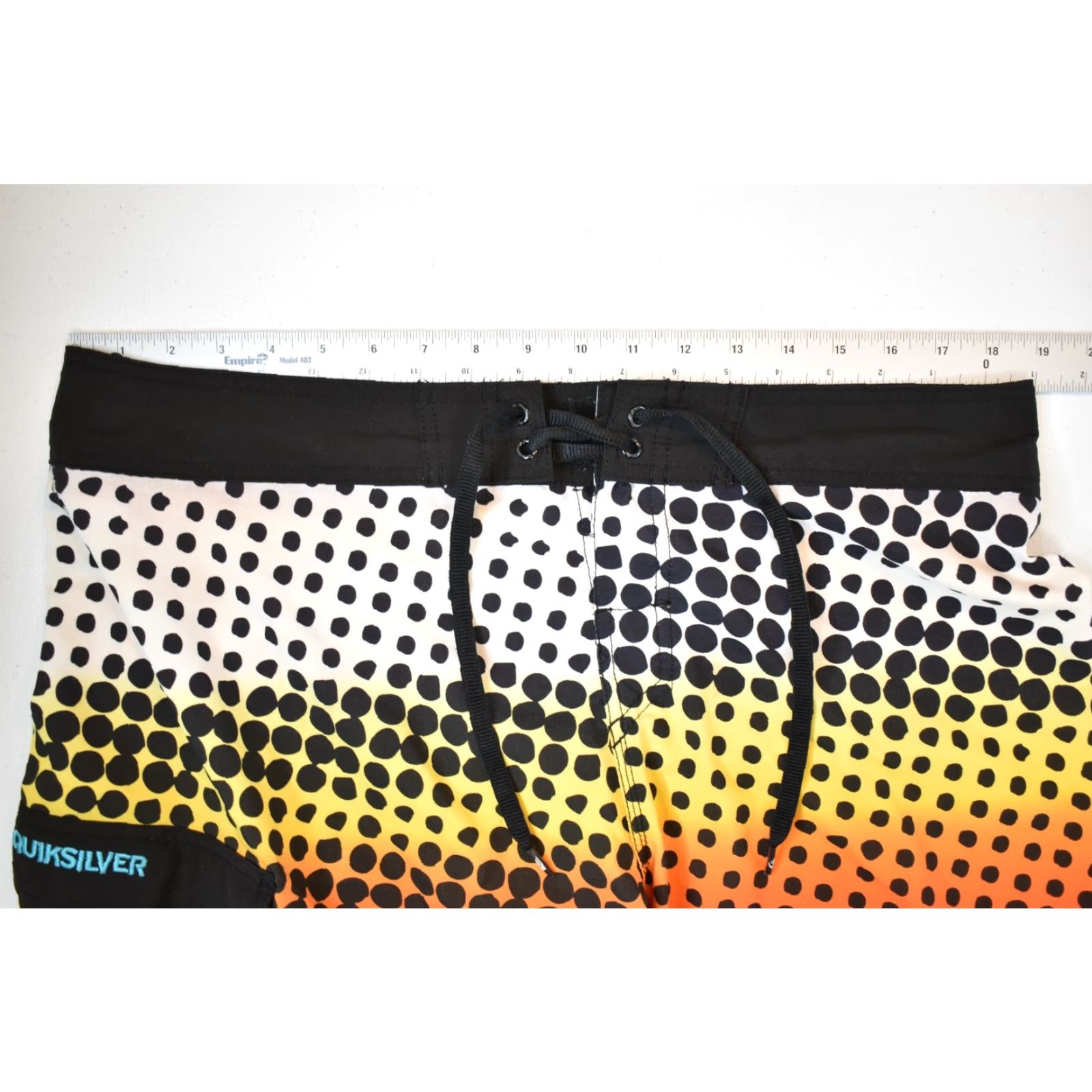Quiksilver Quiksilver Boardshorts Multicolor Polka Dot Mens 38 Regular Drawstring Bottom Men Size ONE SIZE - 5 Thumbnail