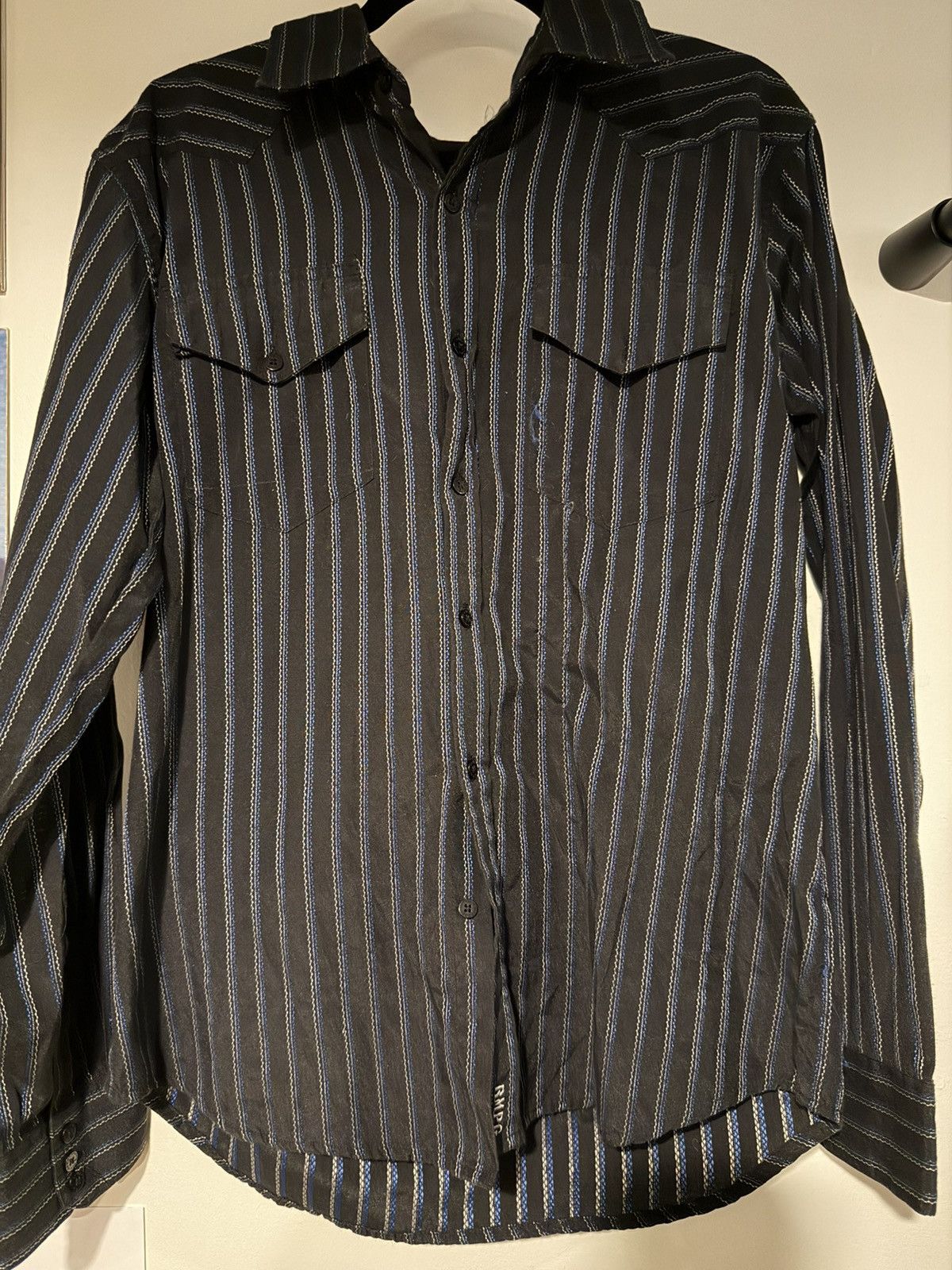 Vintage Vintage Y2K Rampage Men’s black white blue stripe button up Size US L / EU 52-54 / 3 - 2 Thumbnail
