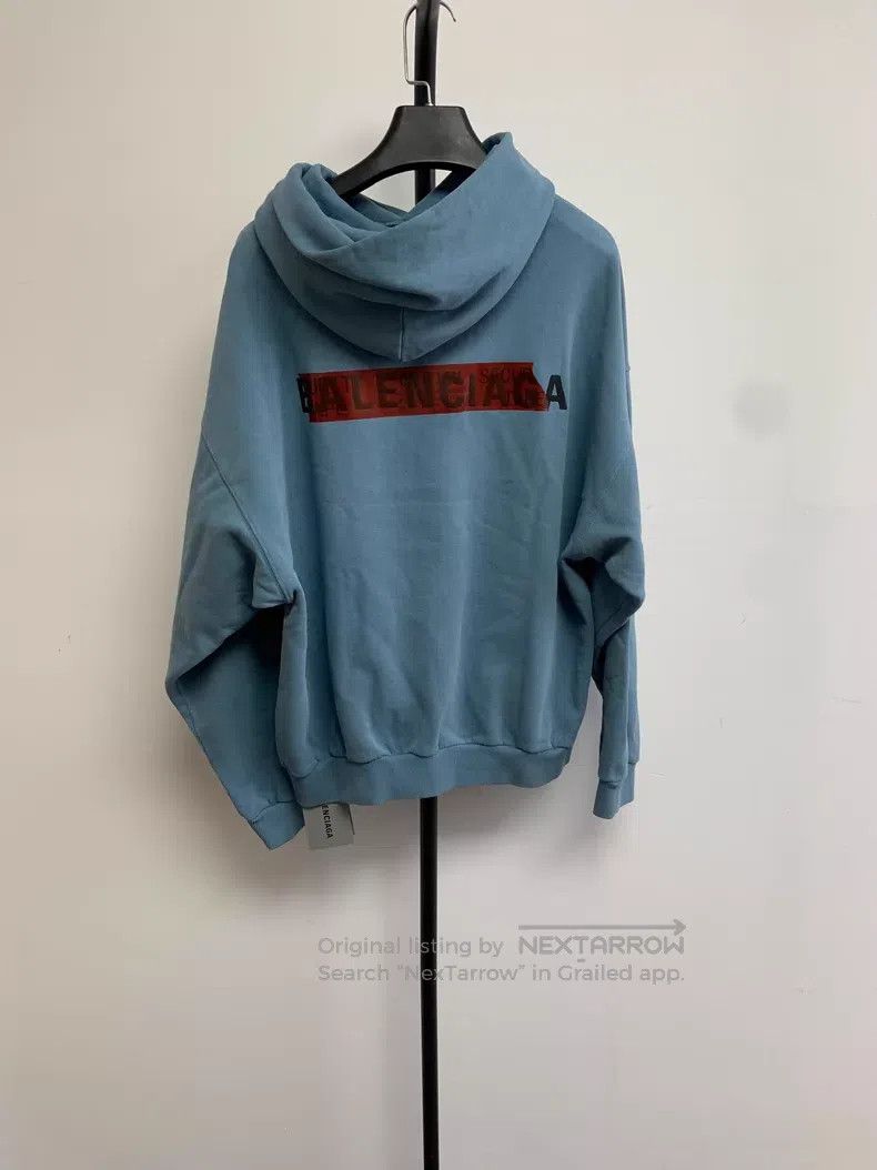 Balenciaga Balenciaga Solid Color Hooded Kangaroo Pocket Long Sleeve Size US XS / EU 42 / 0 - 2 Thumbnail