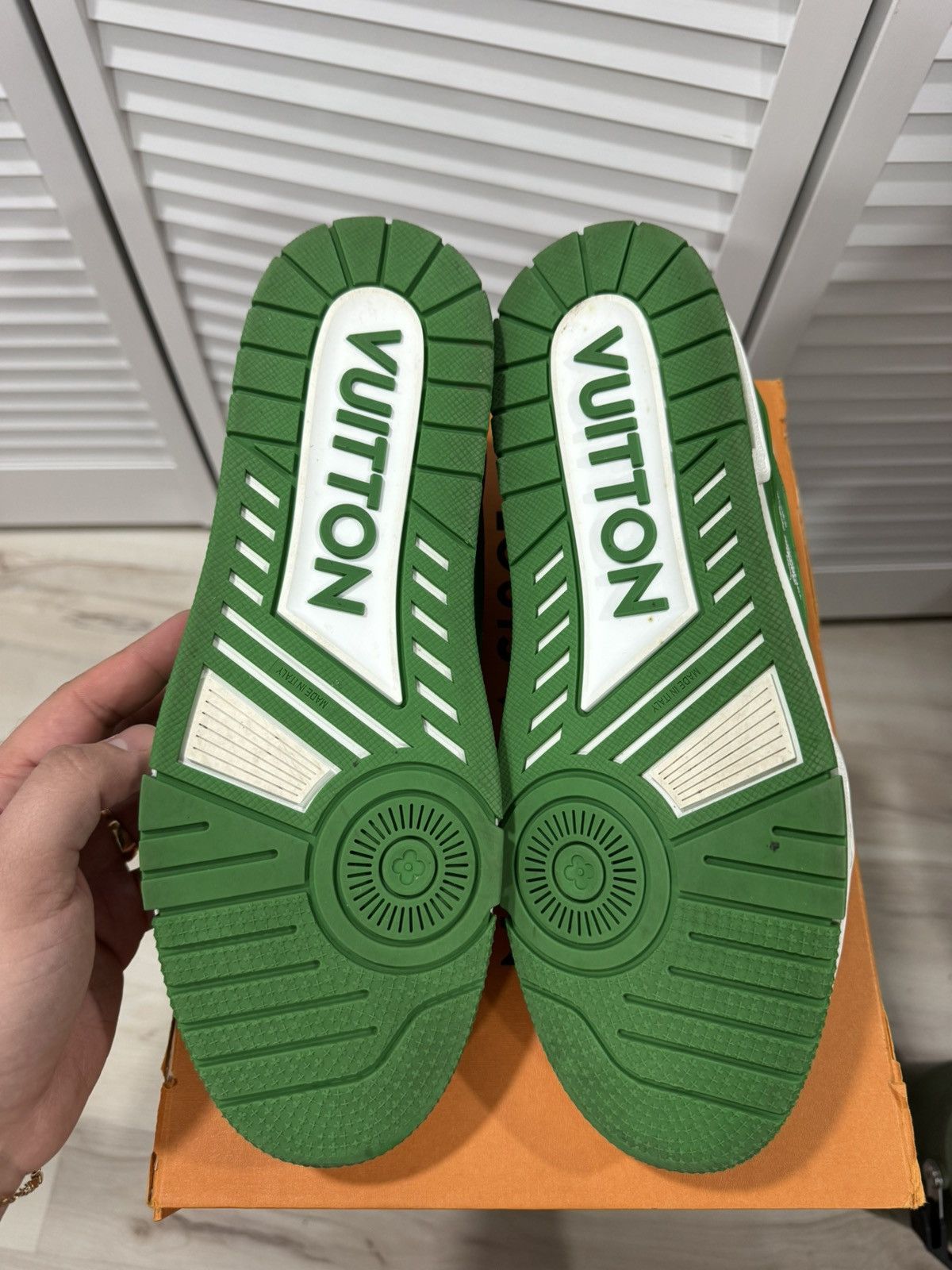 Louis Vuitton Louis Vuitton Trainer #54 Mini Monogram (Green/White) Size US 11 / EU 44 - 6 Thumbnail