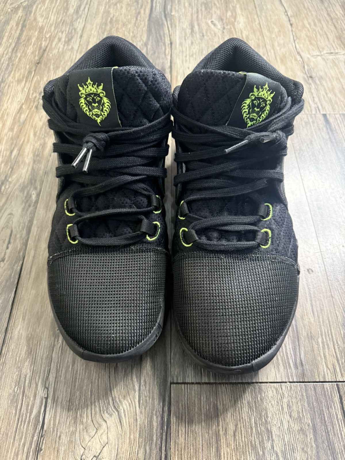 Nike Nike Lebron Witness 8 Black White Volt FB2239-002 Size 10.5 Size US 10.5 / EU 43-44 - 4 Thumbnail