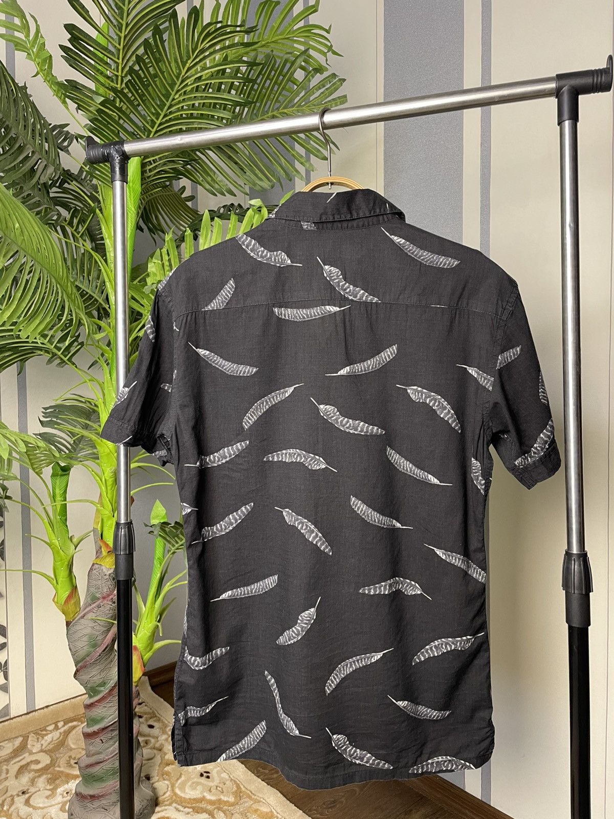 Allsaints Men’s Allsaints Hawaii Short Sleeve Shirt Size US S / EU 44-46 / 1 - 2 Thumbnail
