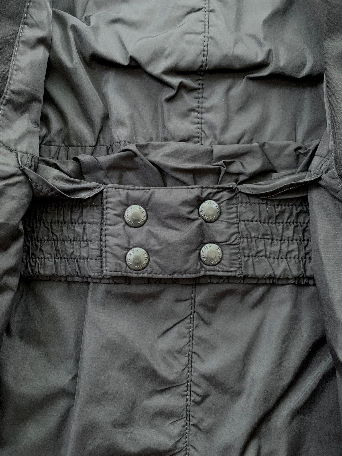 Prada FREE TAX! 2000s Red Tab Detachable Hood Goretex Jacket Size US S / EU 44-46 / 1 - 6 Thumbnail