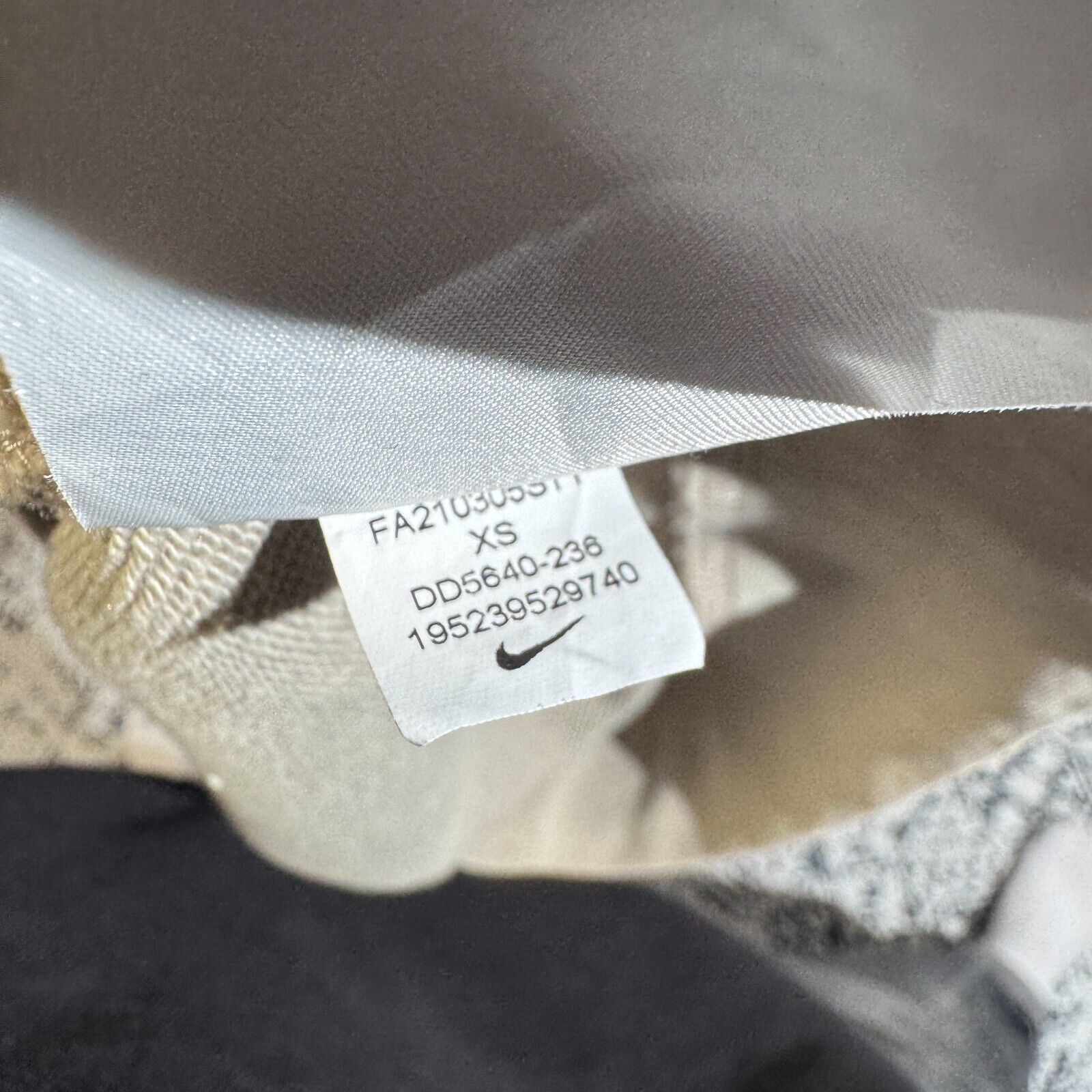 Nike × Vintage Vintage Nike Beige Tan Cotton Hoodie XS Center Swoosh Y2K Size US XS / EU 42 / 0 - 10 Thumbnail