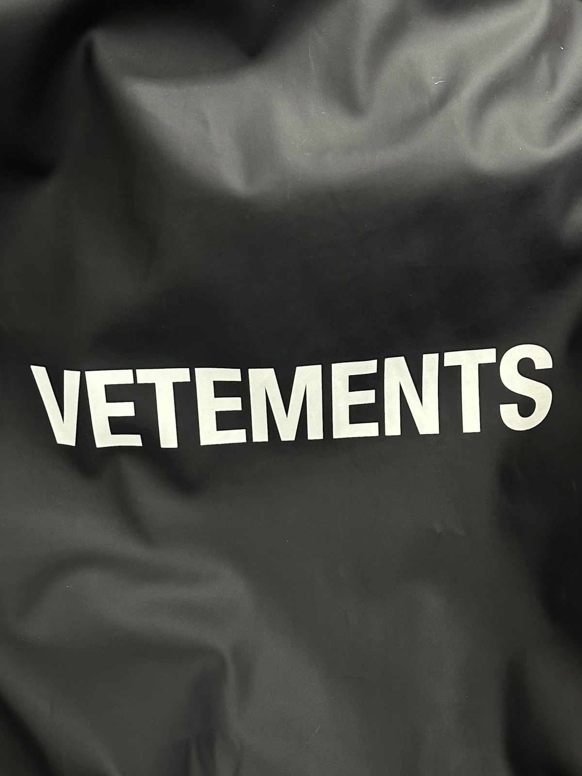 Vetements Vetements - F/W 18 - Oversized Rain Coat Size US L / EU 52-54 / 3 - 6 Thumbnail