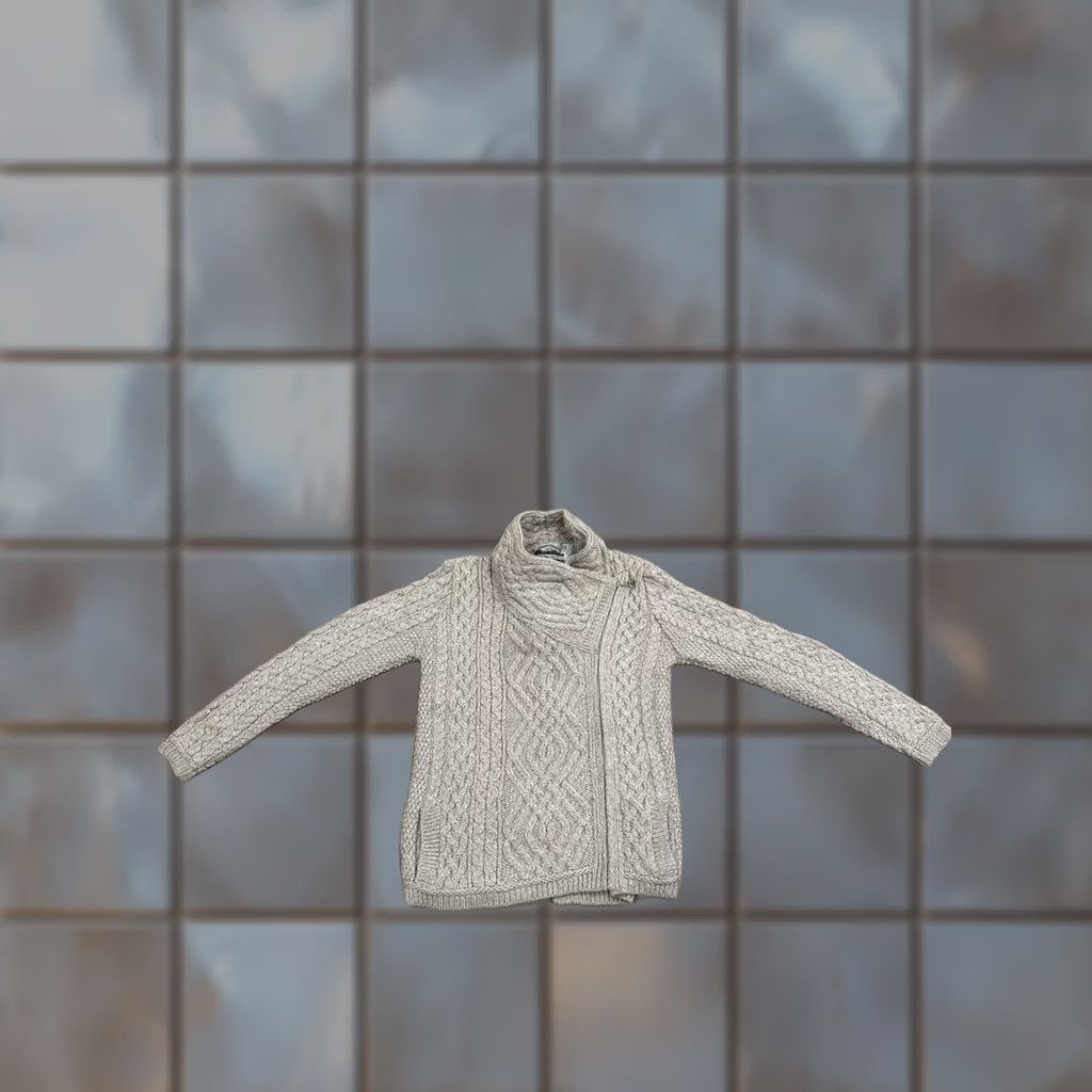 Vintage NWT Aran Crafts Sweater XS Women's 100% Merino Wool Cable-Knit Full Zip Tan NWT Aran Crafts Size XS / US 0-2 / IT 36-38 - 1 Thumbnail