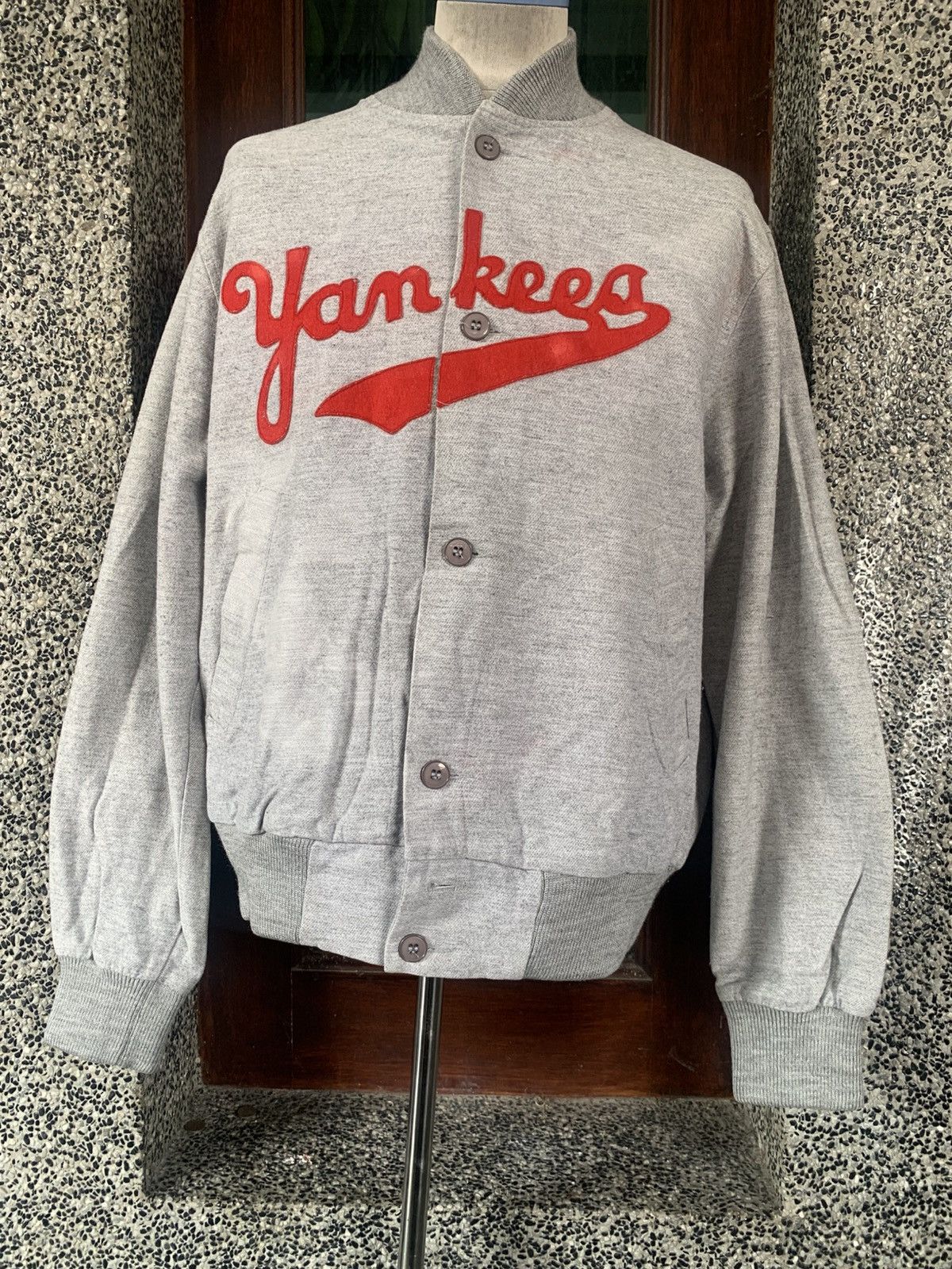 Vintage Vintage 80s Empire Sporting Goods Yankees Union Made Jacket Size US L / EU 52-54 / 3 - 1 Thumbnail