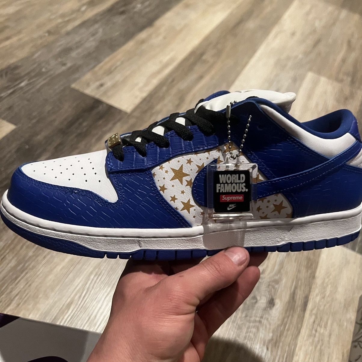 Nike × Supreme Nike Sb Dunk Low Supreme Stars Hyper Royal Size US 10.5 / EU 43-44 - 10 Thumbnail