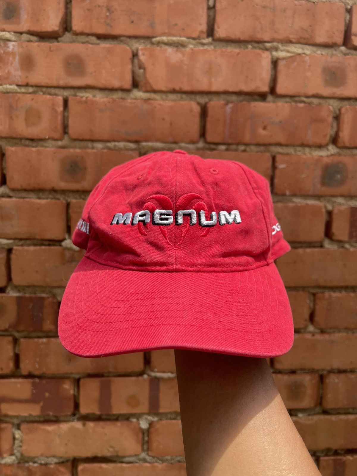 Vintage Dodge Magnum Hemi Baseball Cap Size ONE SIZE - 1 Thumbnail