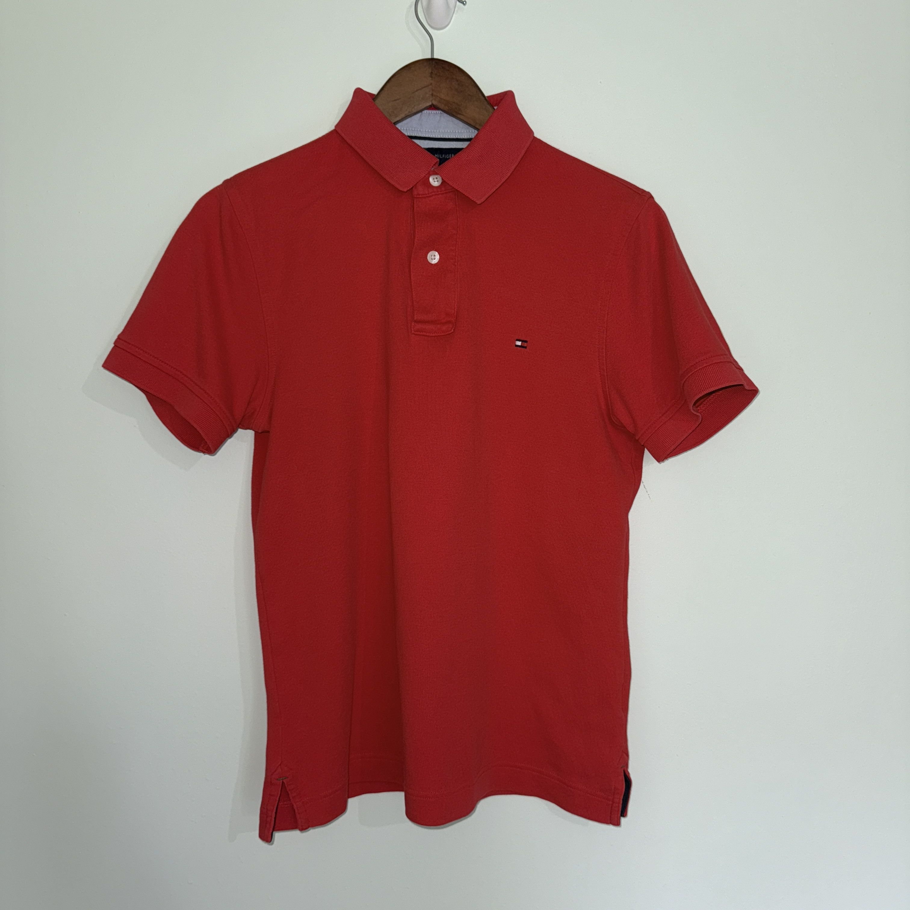 Tommy Hilfiger Tommy Hilfiger Red Custom Fit Polo Shirt (Size M) Size US S / EU 44-46 / 1 - 1 Thumbnail