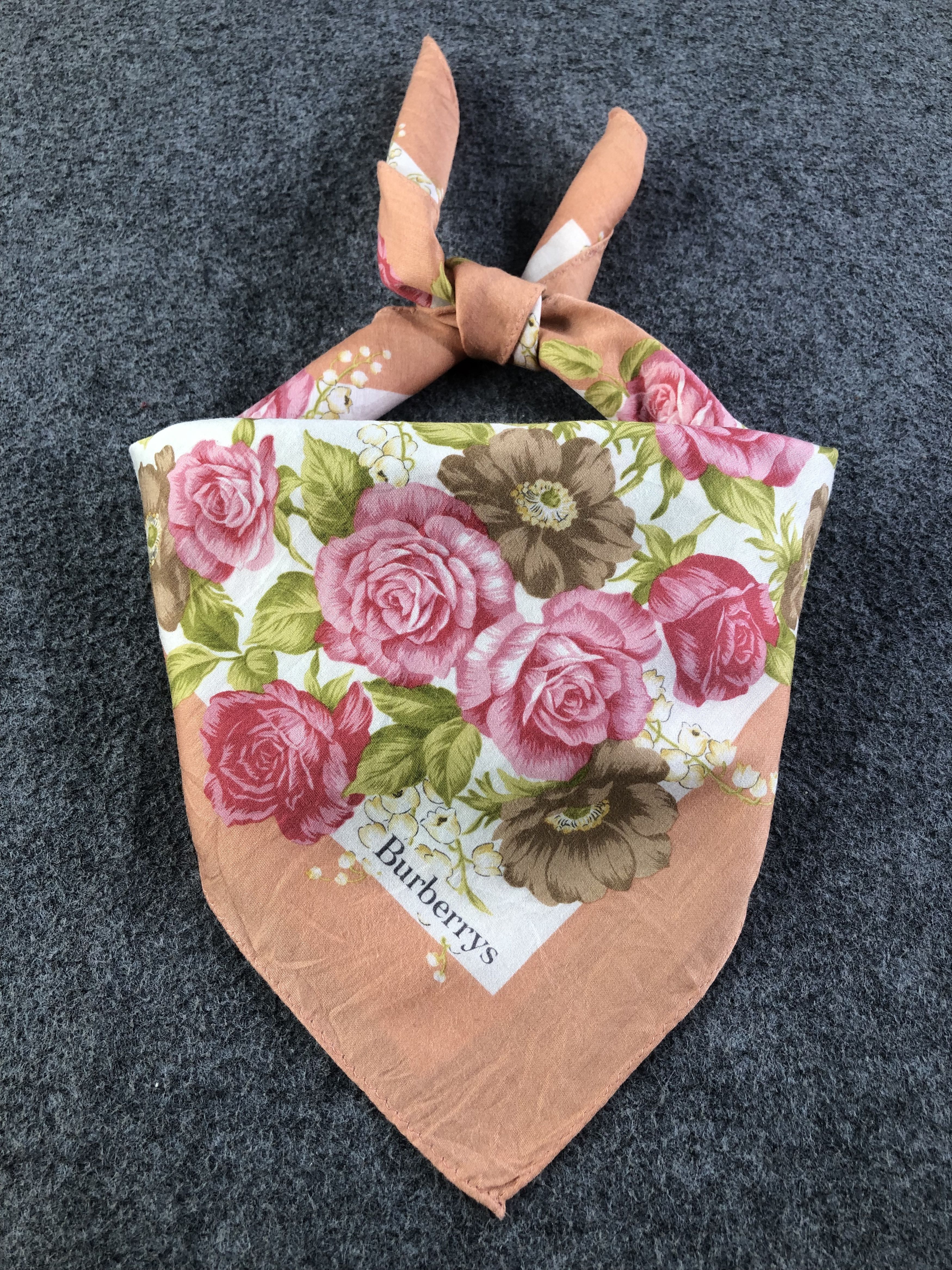 Burberry Burberrys Handkerchief / Bandana / Neckerchief Size ONE SIZE - 2 Thumbnail