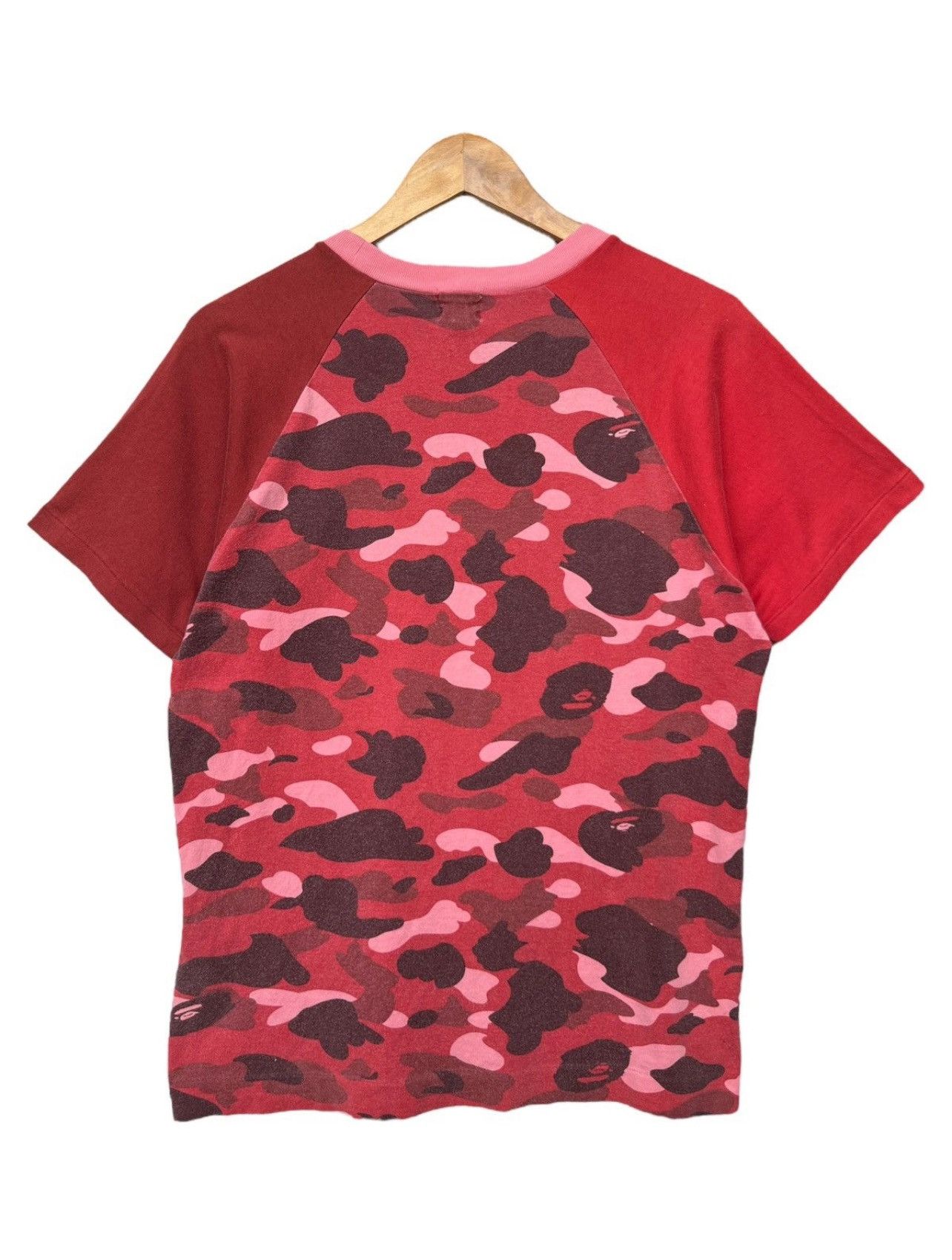 Bape Vintage Bape Collage Red Camo Sunfaded College Tee Size US M / EU 48-50 / 2 - 2 Thumbnail