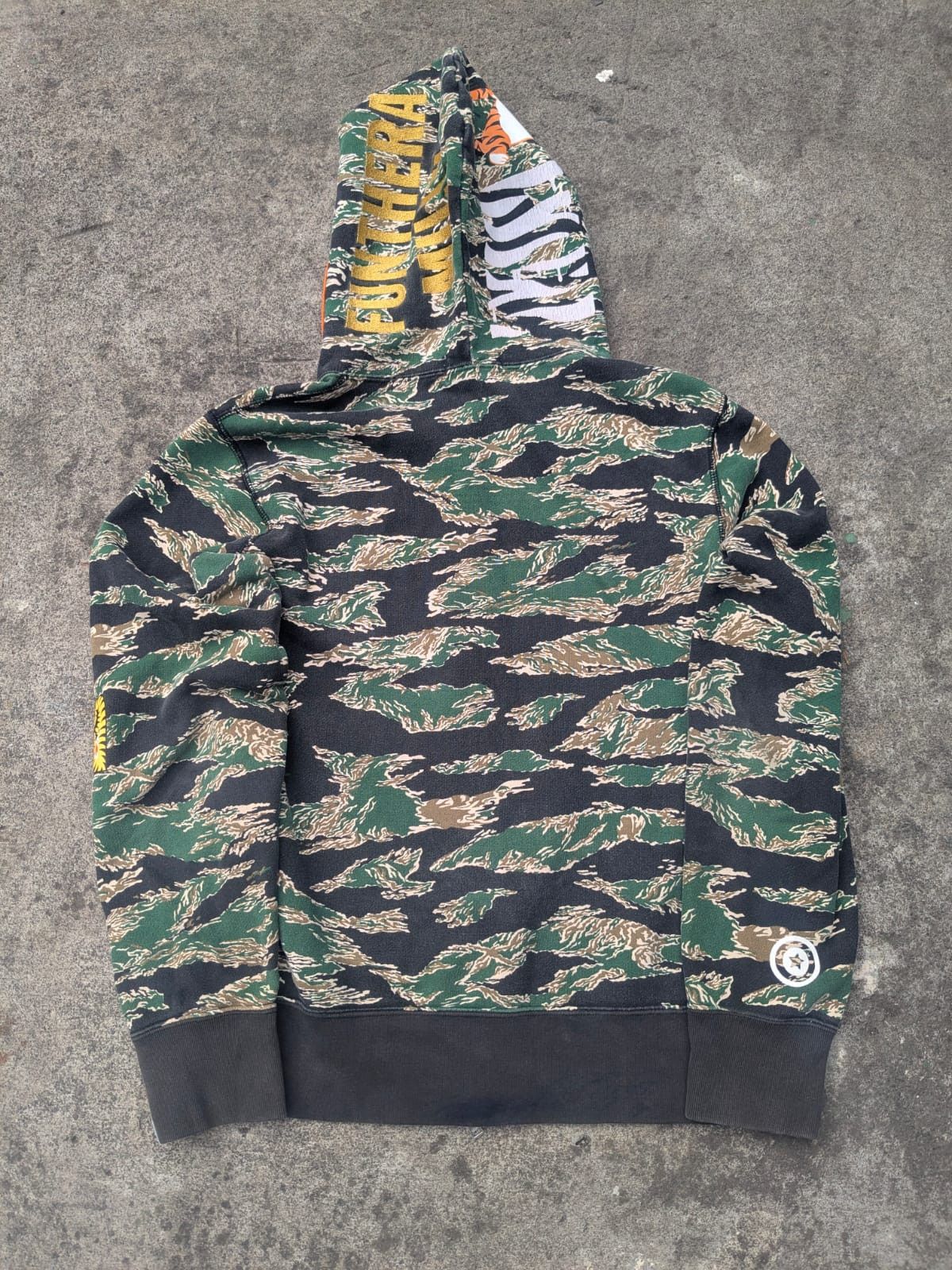 Bape RARE BAPE Funthera Militia Tiger Hoodie Gold Embroidery Size US M / EU 48-50 / 2 - 14 Thumbnail