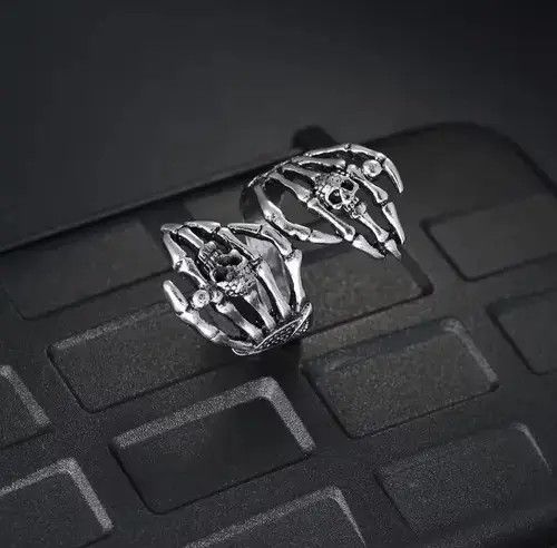 Jewelry × Ring Of Fire Hands Ring Skeleton Bones Goth Punk Death Jewelry Chrome Size ONE SIZE - 2 Thumbnail