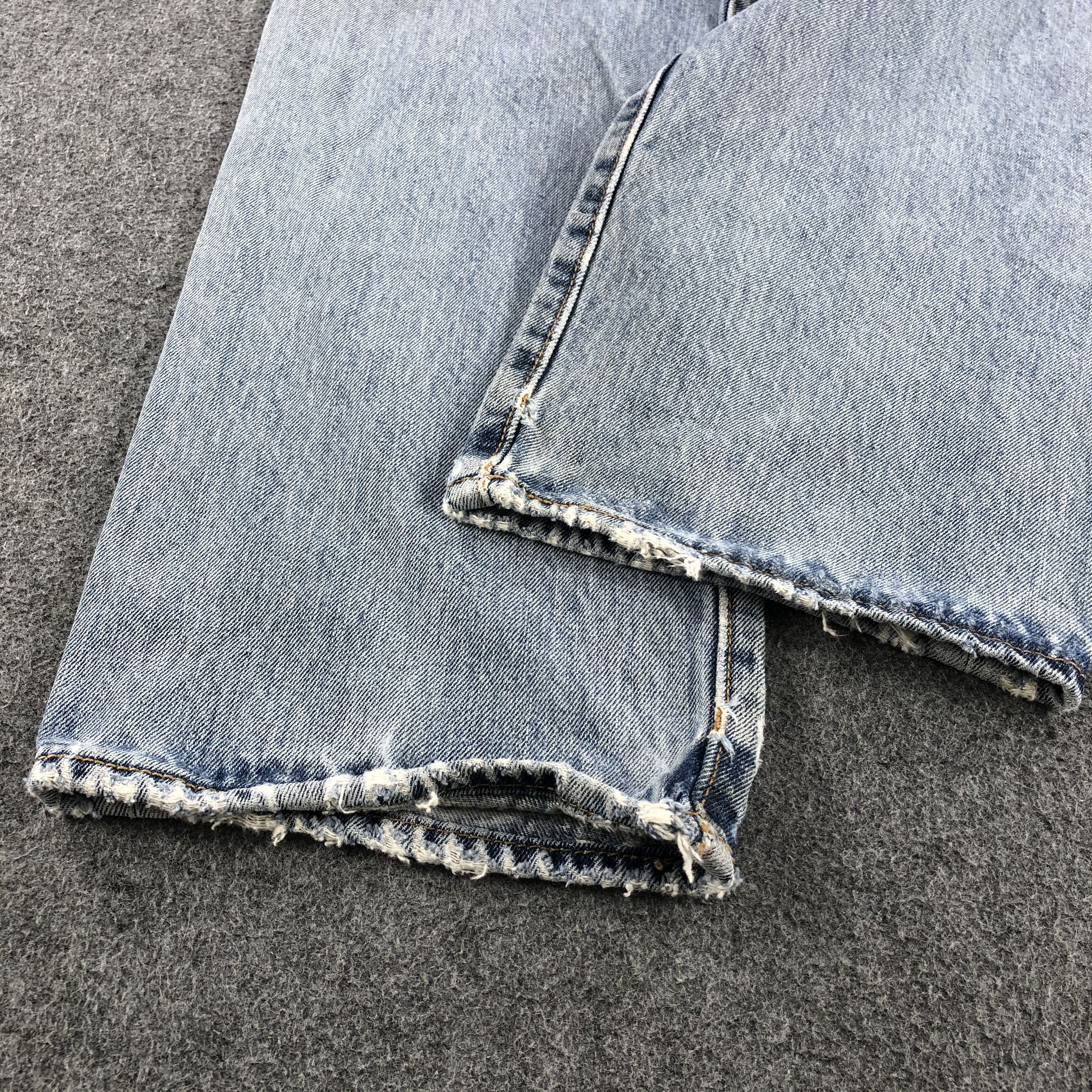 Levi's Vintage Light Wash Levis 501 Jeans- J1366 Size US 37 - 6 Thumbnail