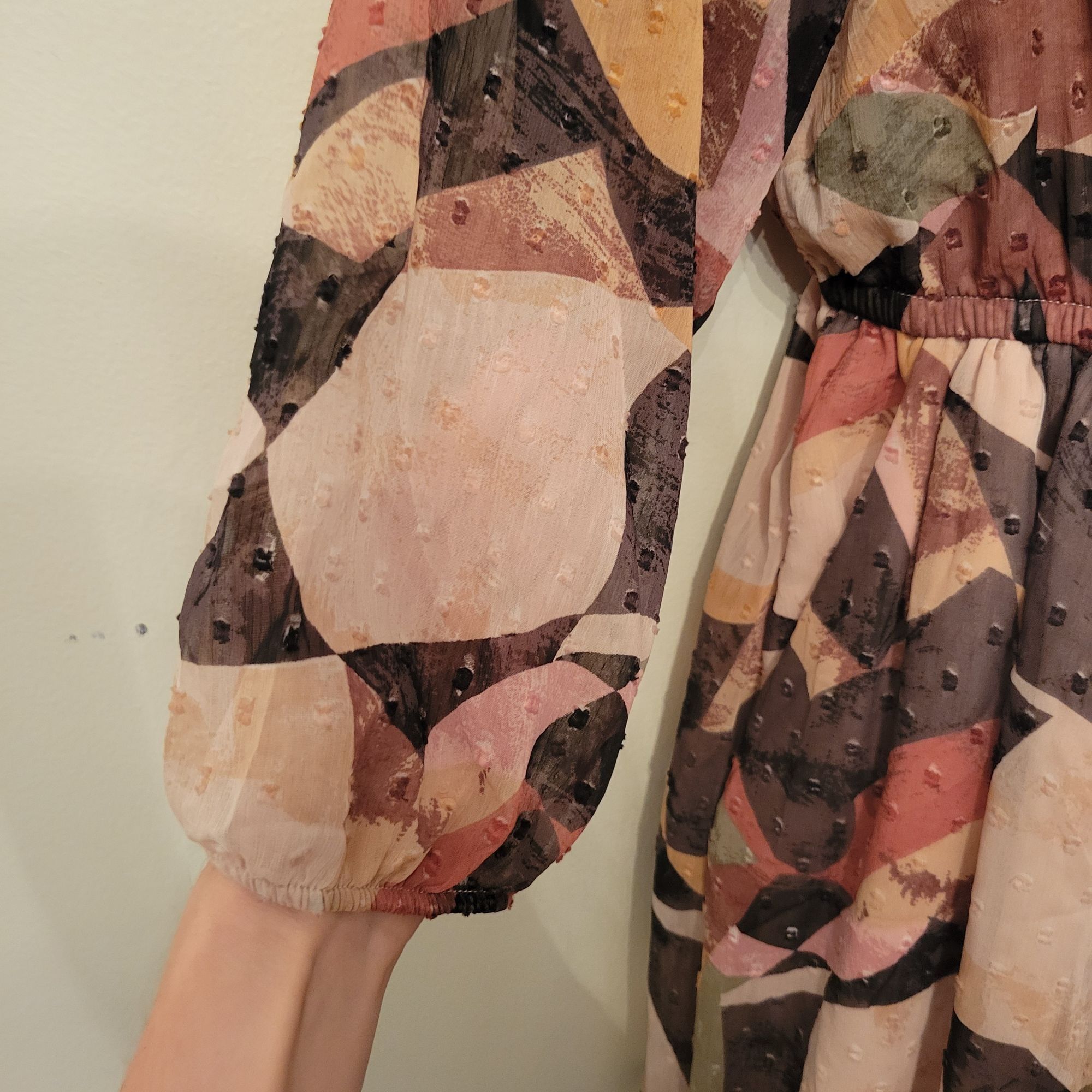 Torrid Torrid 00 Mini Clip Dot Front Keyhole Dress Geo Print Chiffo Size M / US 6-8 / IT 42-44 - 5 Thumbnail