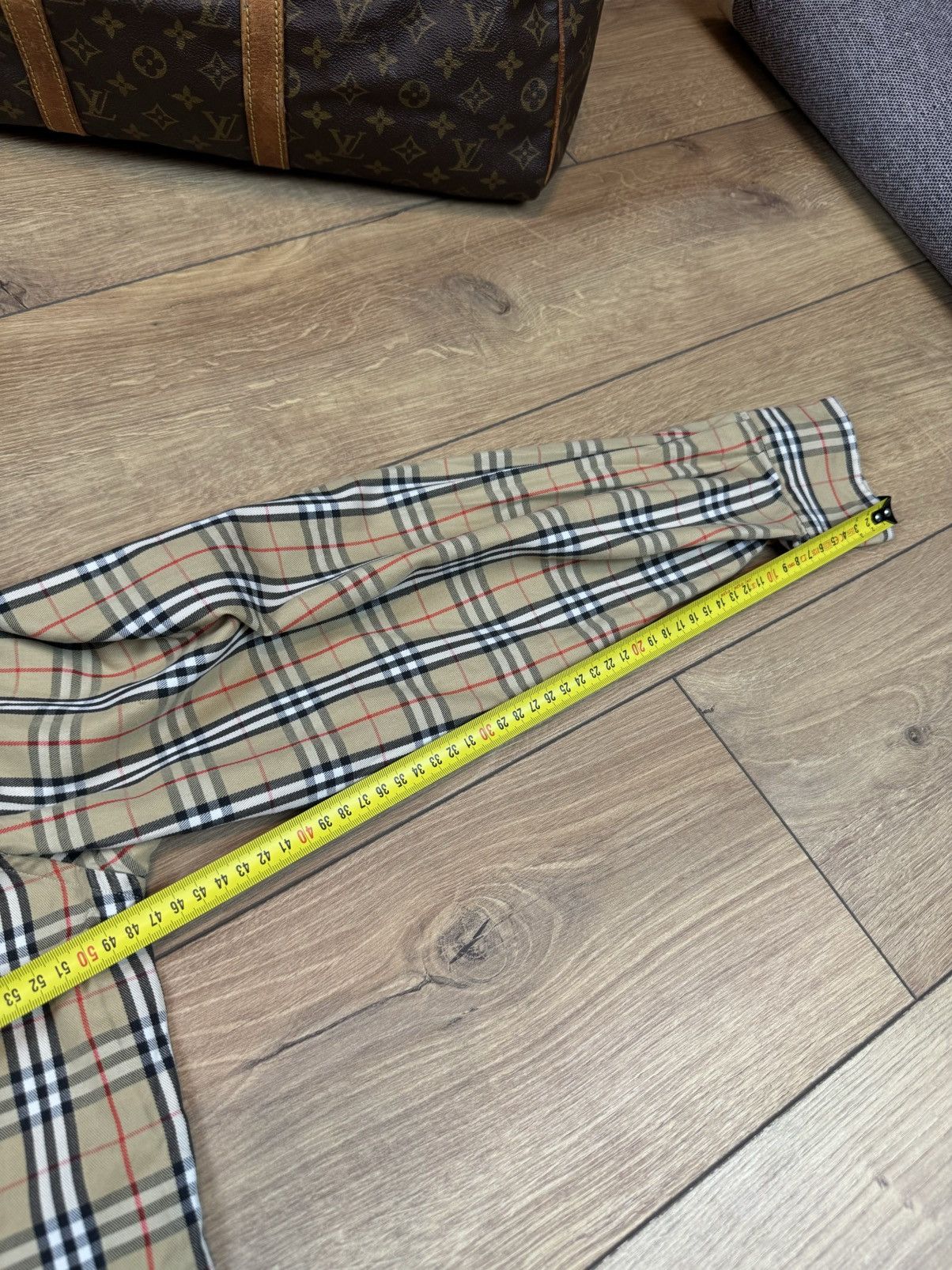 Burberry Classic shirt Burberry Nova Check original luxury item Size US M / EU 48-50 / 2 - 6 Thumbnail